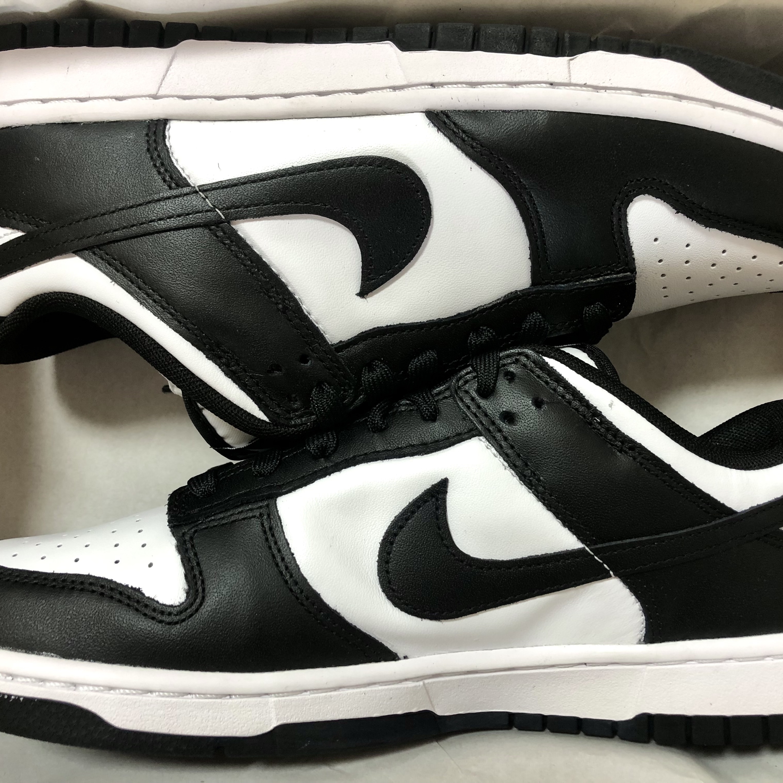 Nike Dunk Low Retro Black 착용 스타일