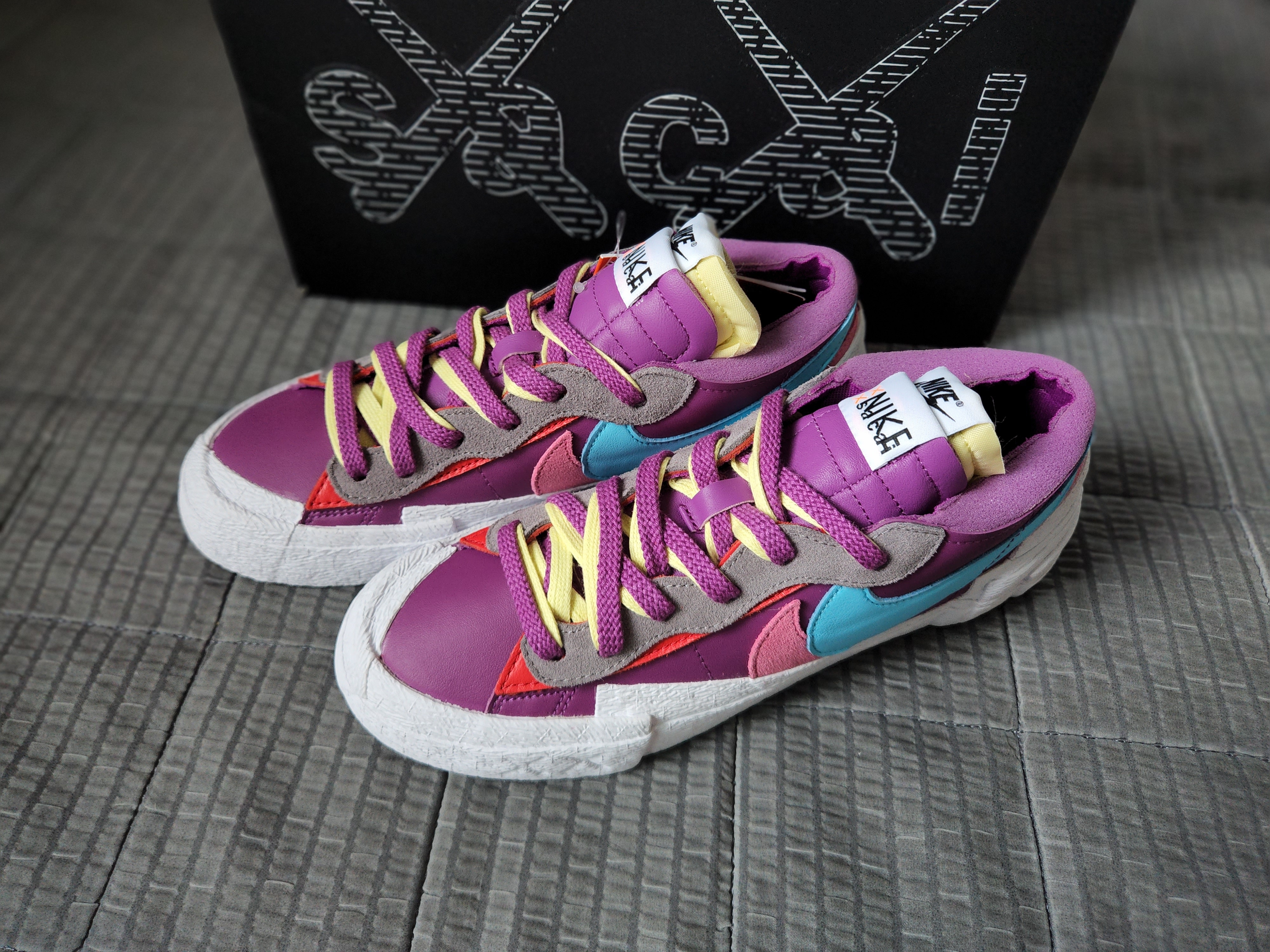 Nike x Sacai x Kaws Blazer Low Purple Dusk 착용 스타일 - 2