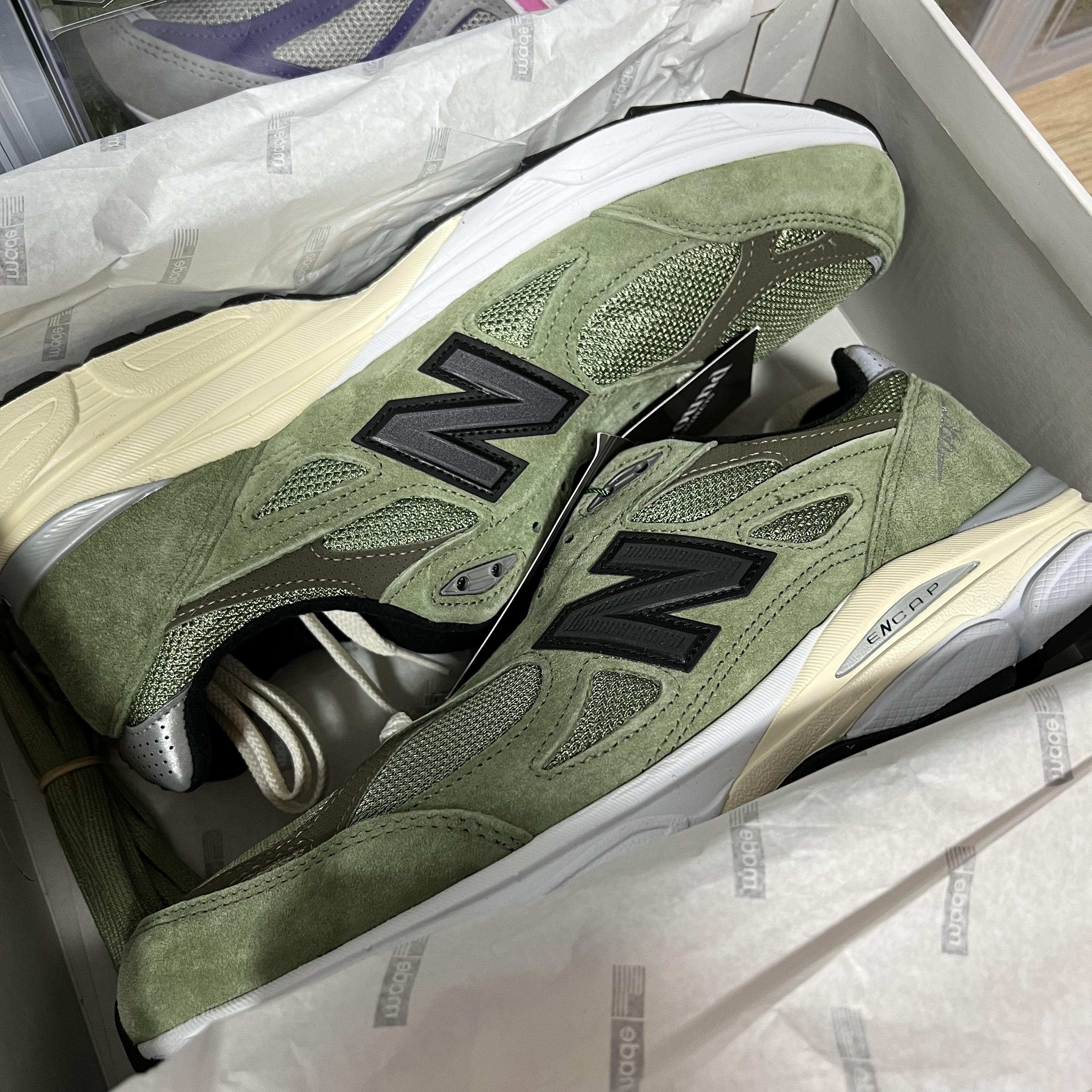 New Balance x JJJJound 990v3 Olive 착용 스타일