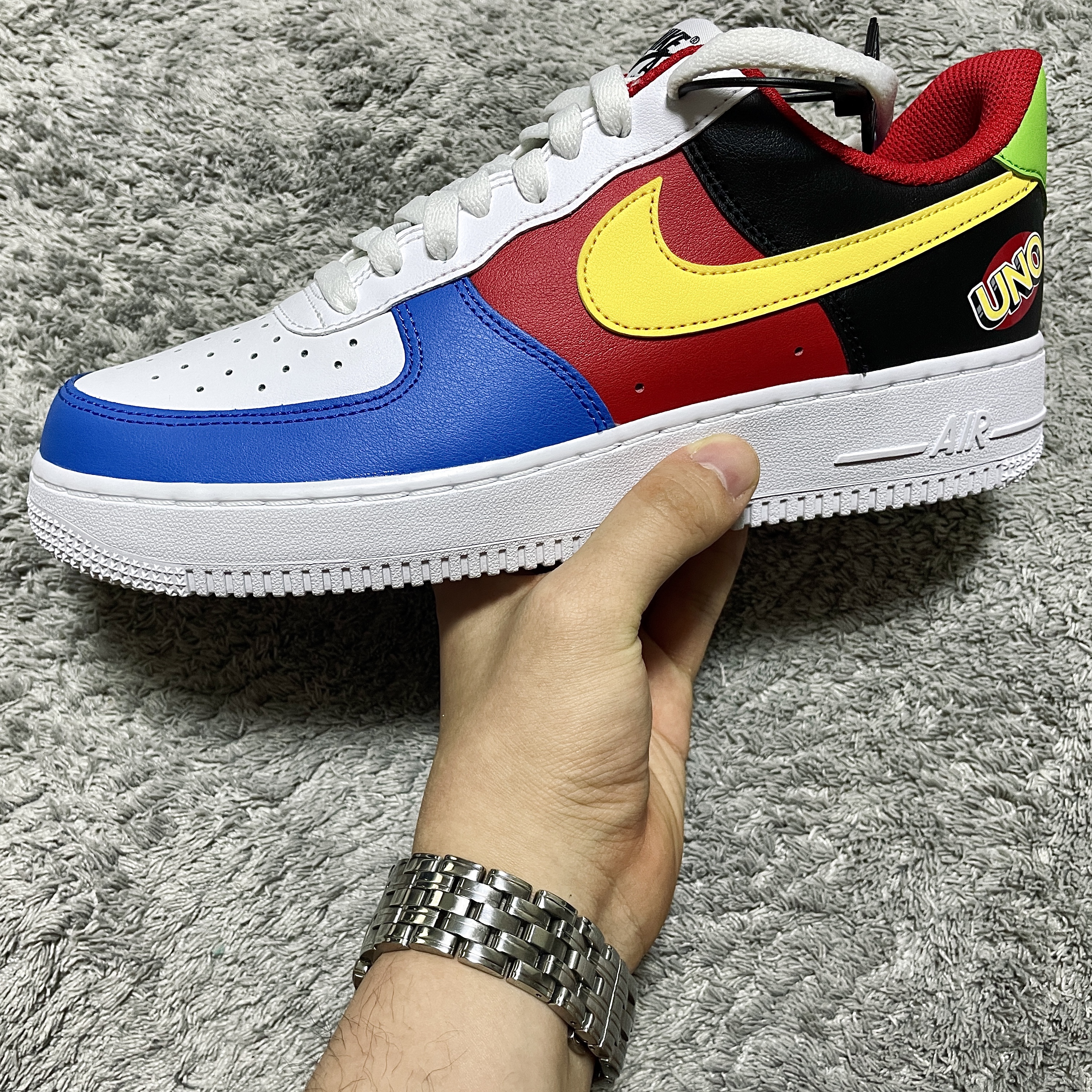 Nike x UNO Air Force 1 '07 QS White Yellow Zest 착용 스타일