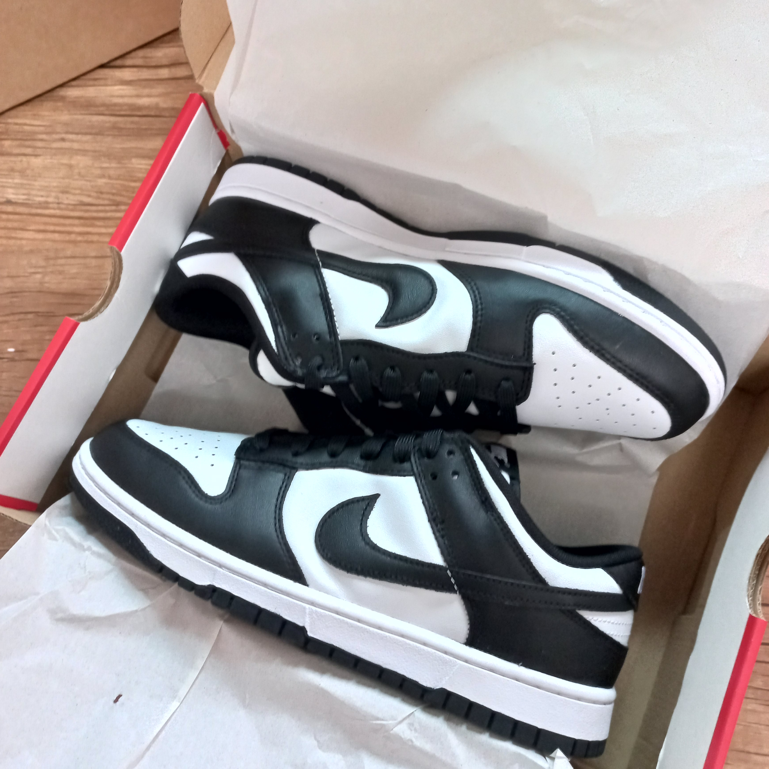 Nike Dunk Low Retro Black 착용 스타일 - 1