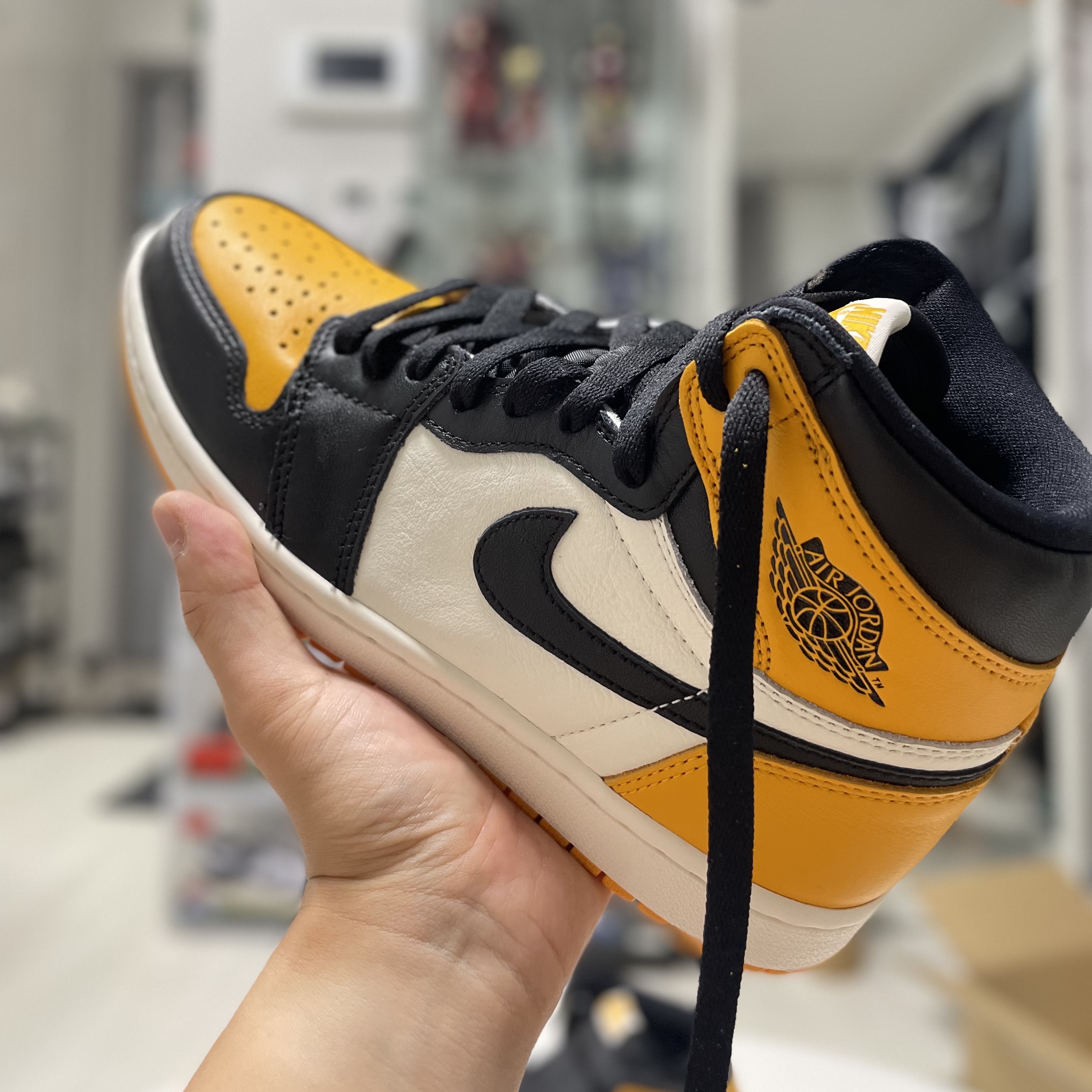 Jordan 1 Retro High OG Taxi 착용 스타일 - 2