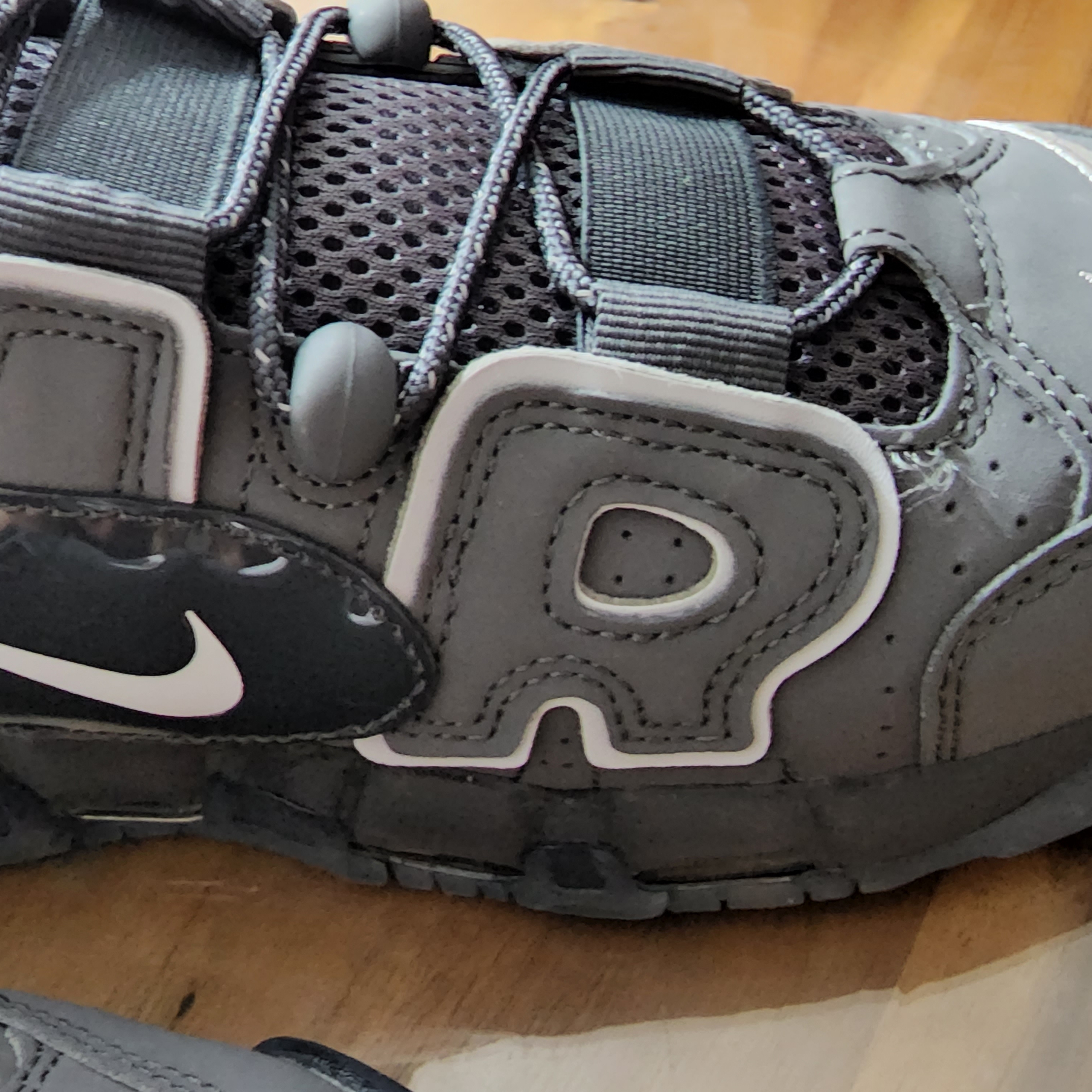 Nike Air More Uptempo 96 Copy and Paste 착용 스타일 - 1
