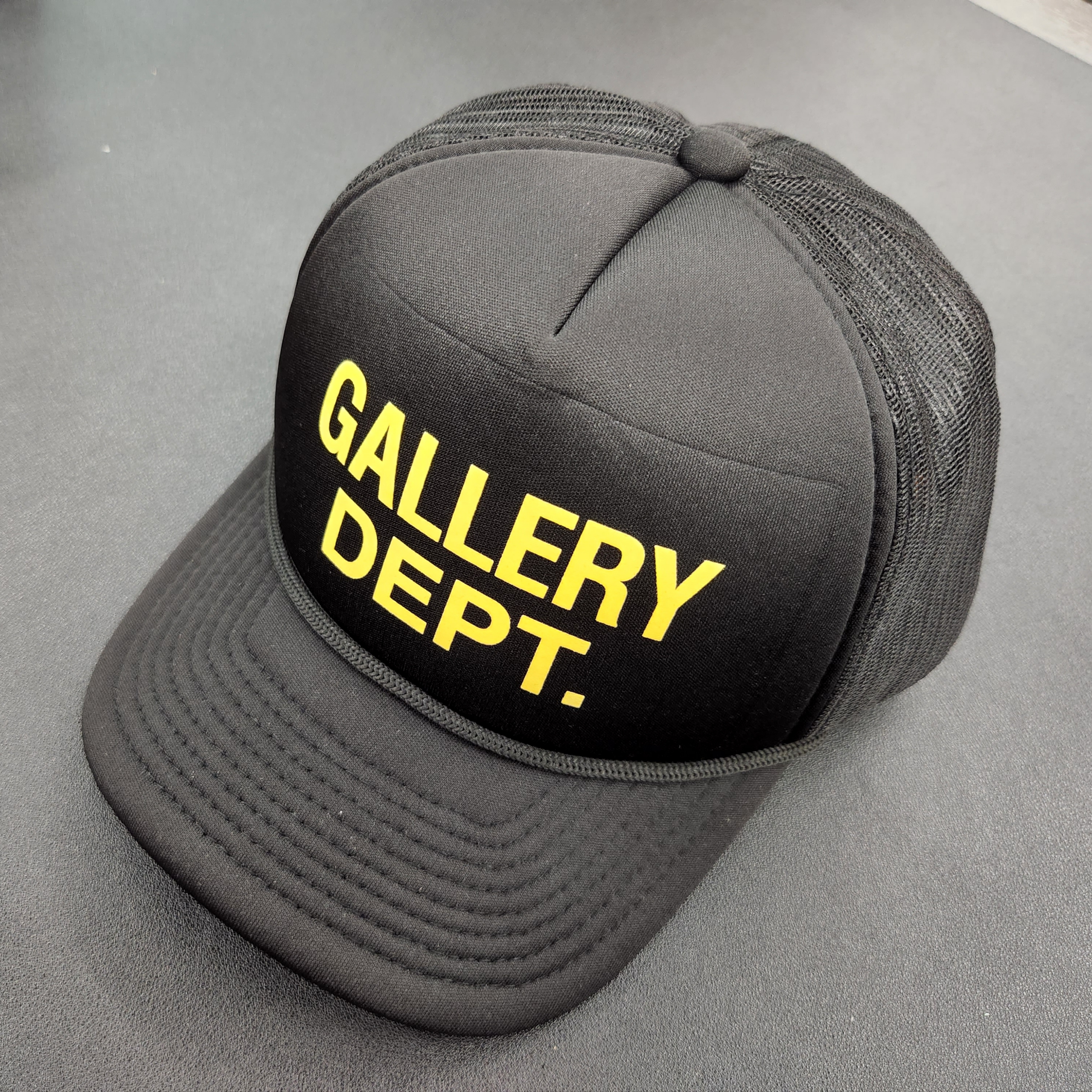 Gallery Dept. GD Trucker Cap Black 착용 스타일