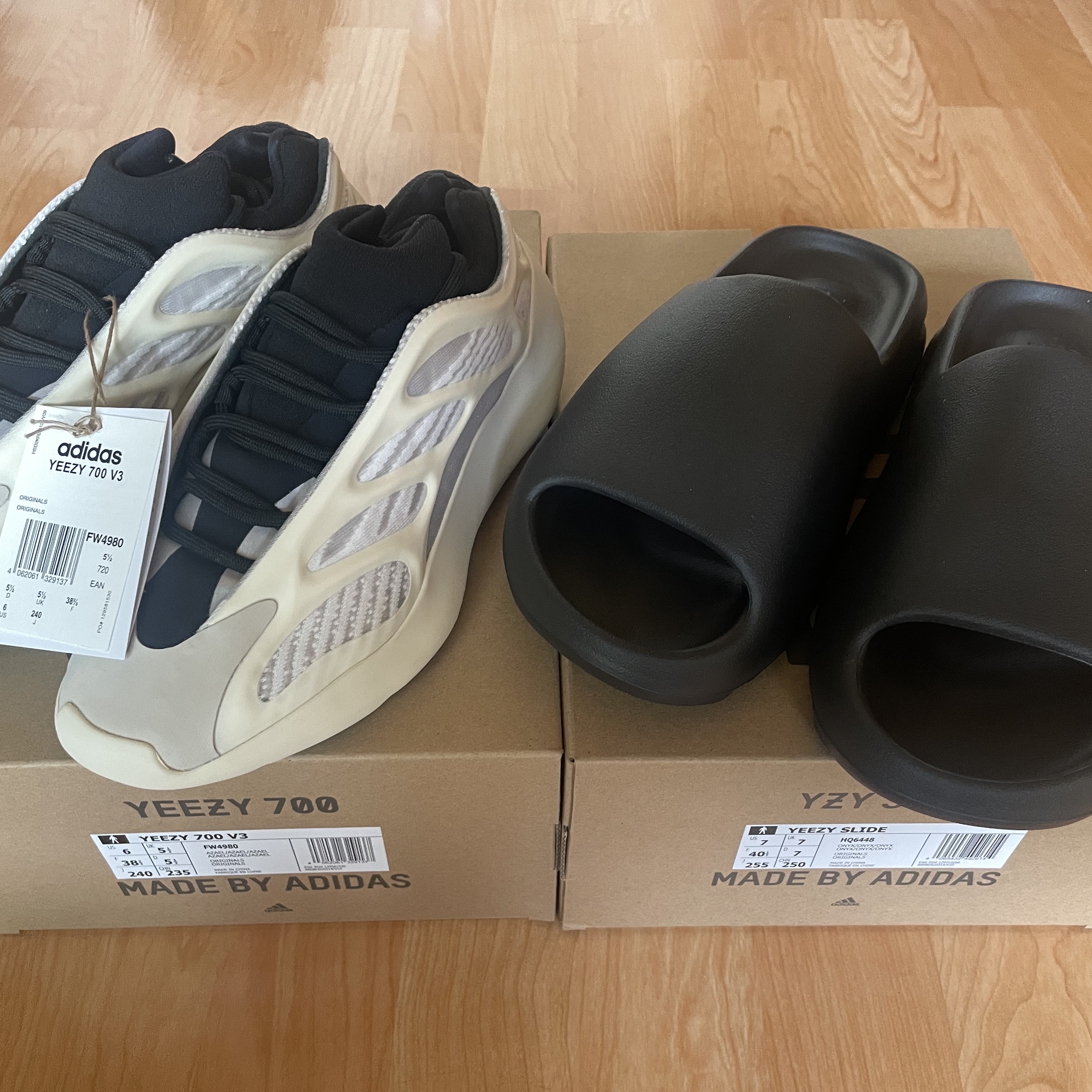 Adidas Yeezy 700 V3 Azael 2022/2023, Adidas Yeezy Slide Onyx 착용 스타일