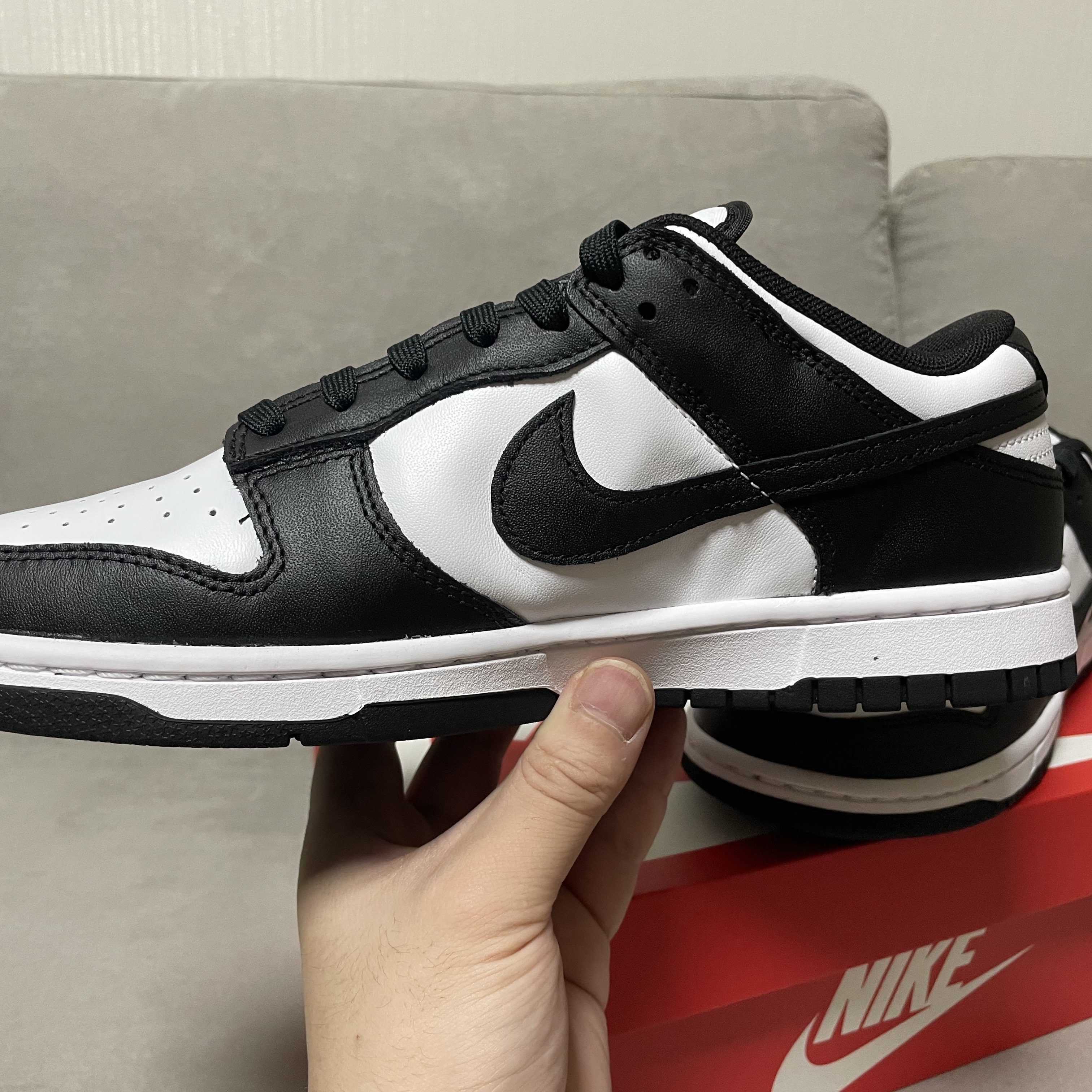 Nike Dunk Low Retro Black 착용 스타일 - 2