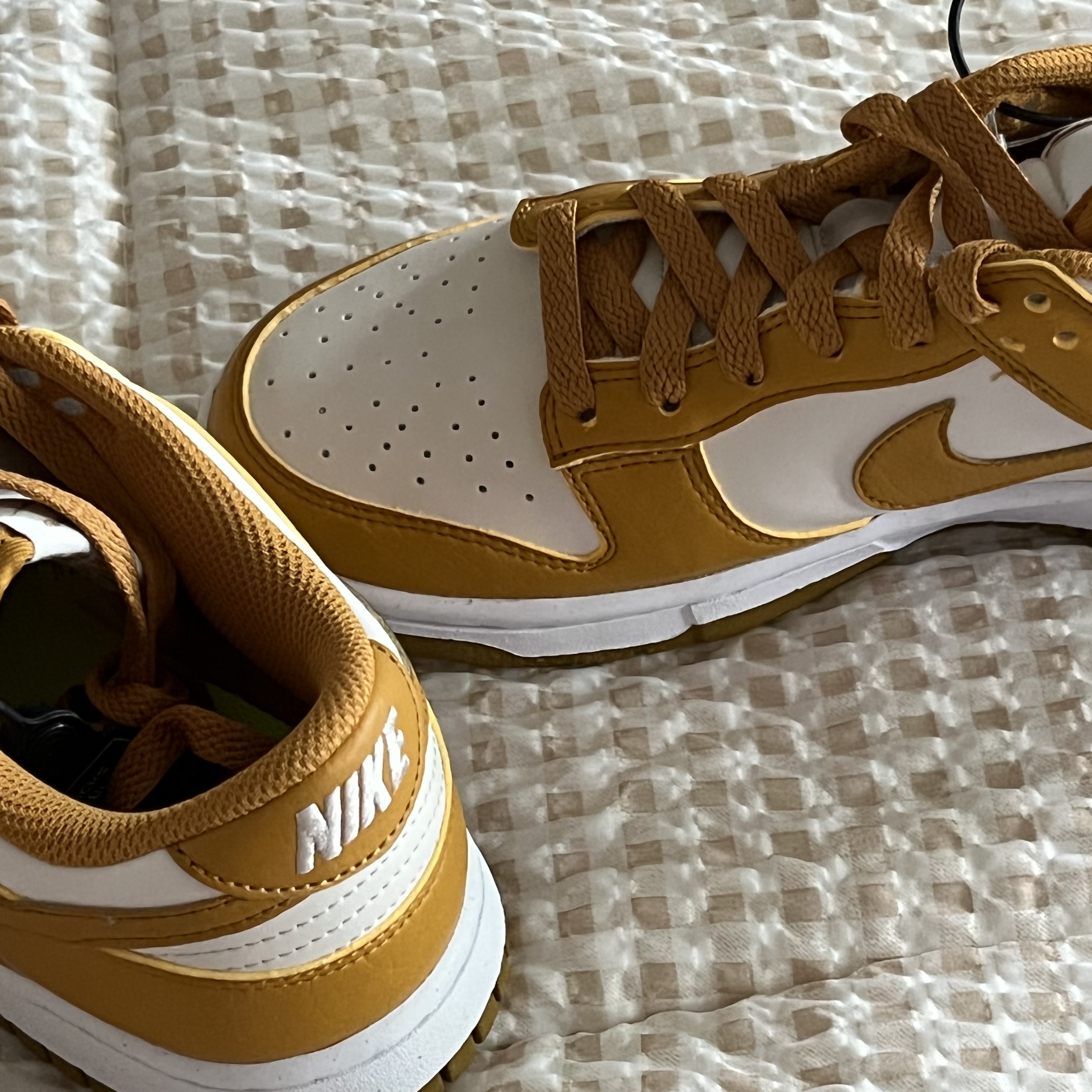 (W) Nike Dunk Low Next Nature Phantom 착용 스타일 - 2