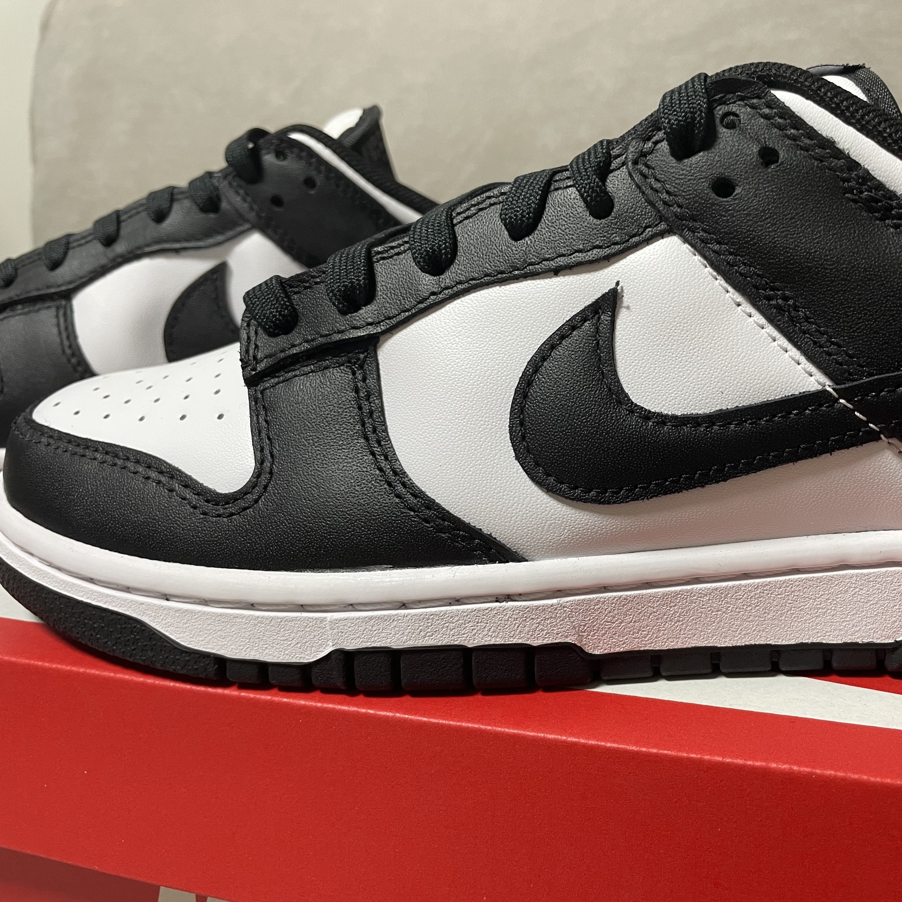 Nike Dunk Low Retro Black 착용 스타일 - 3