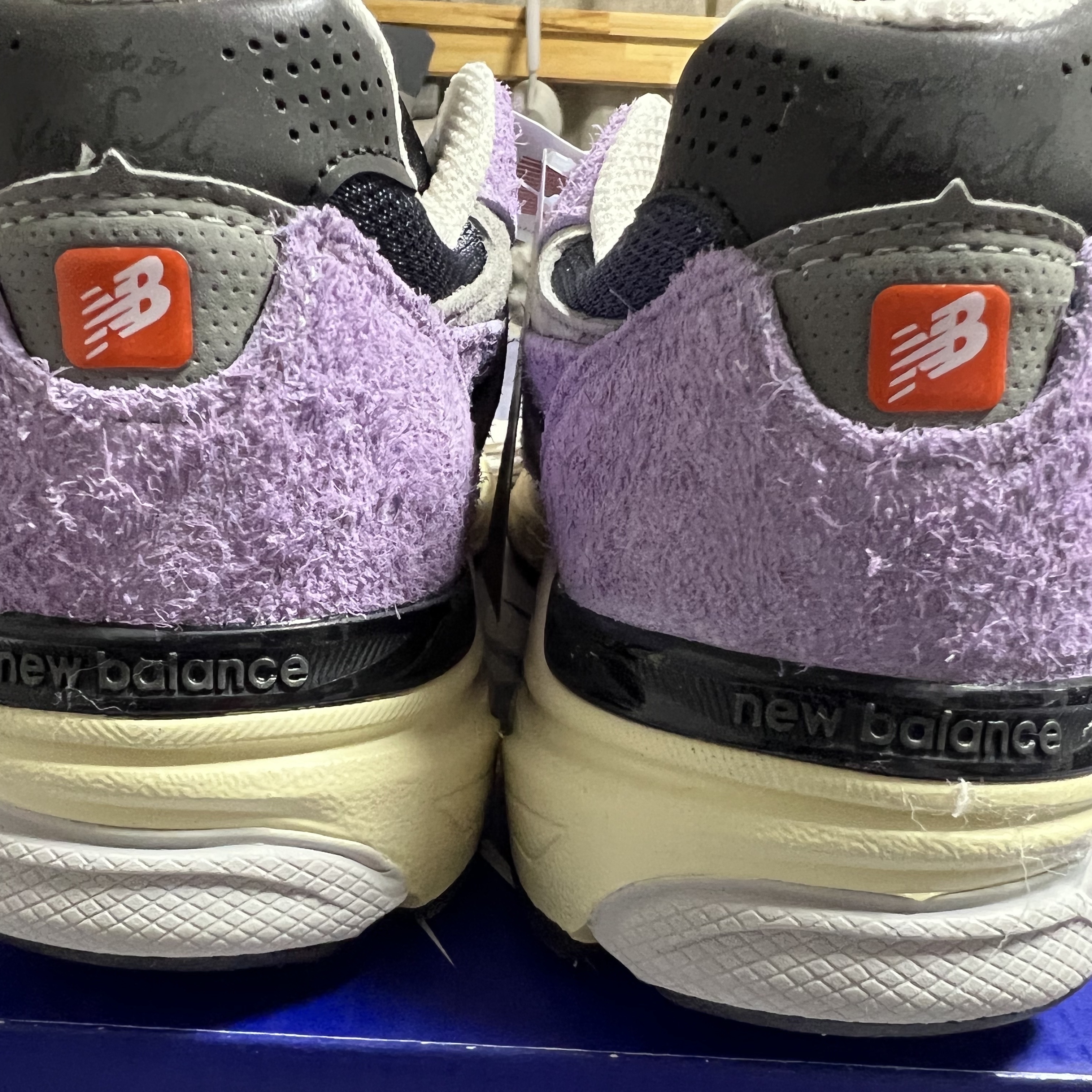 New Balance 990v3 Made in USA Raw Amethyst 착용 스타일 - 3