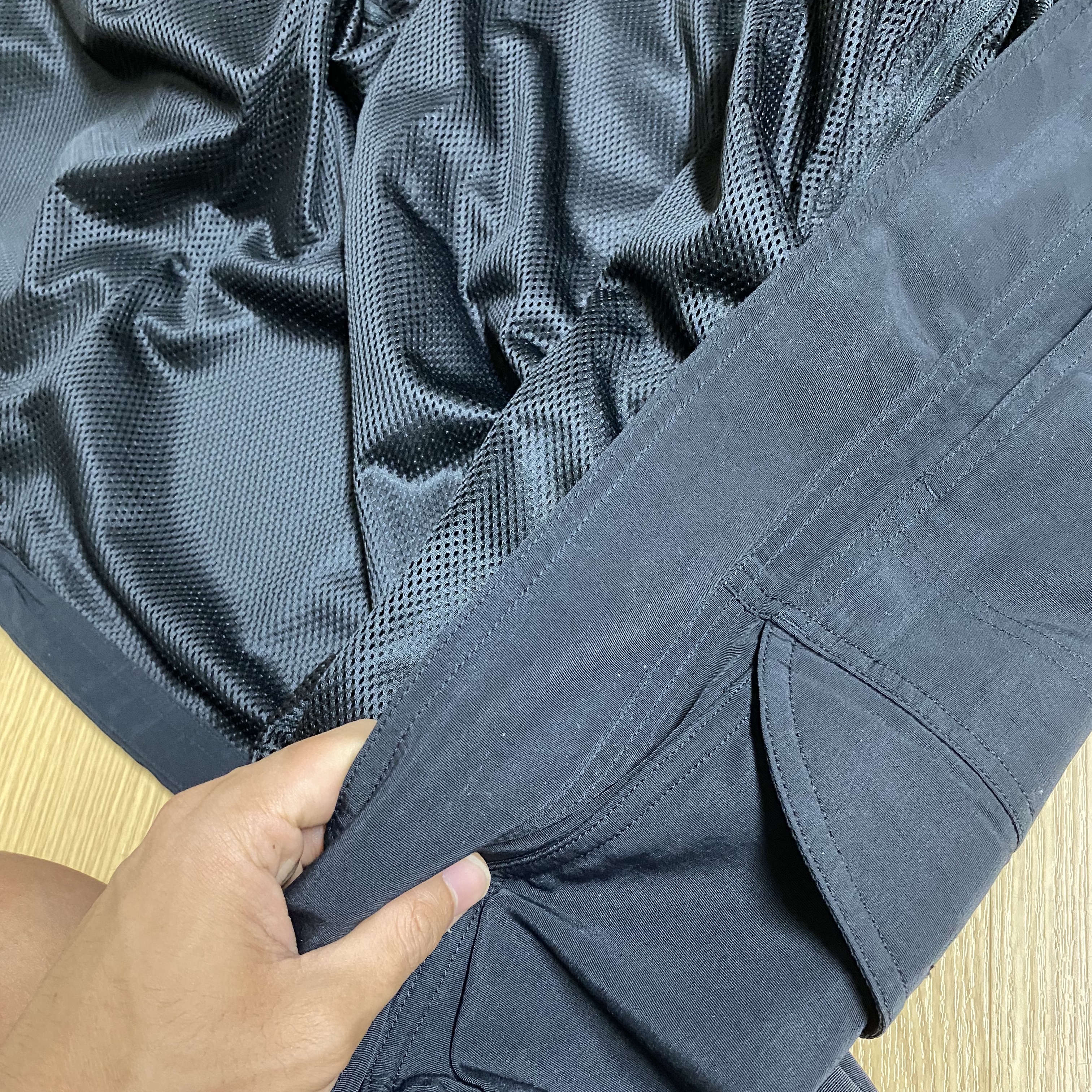 Supreme x The North Face Trekking Convertible Jacket Black - 22SS 착용 스타일 - 3