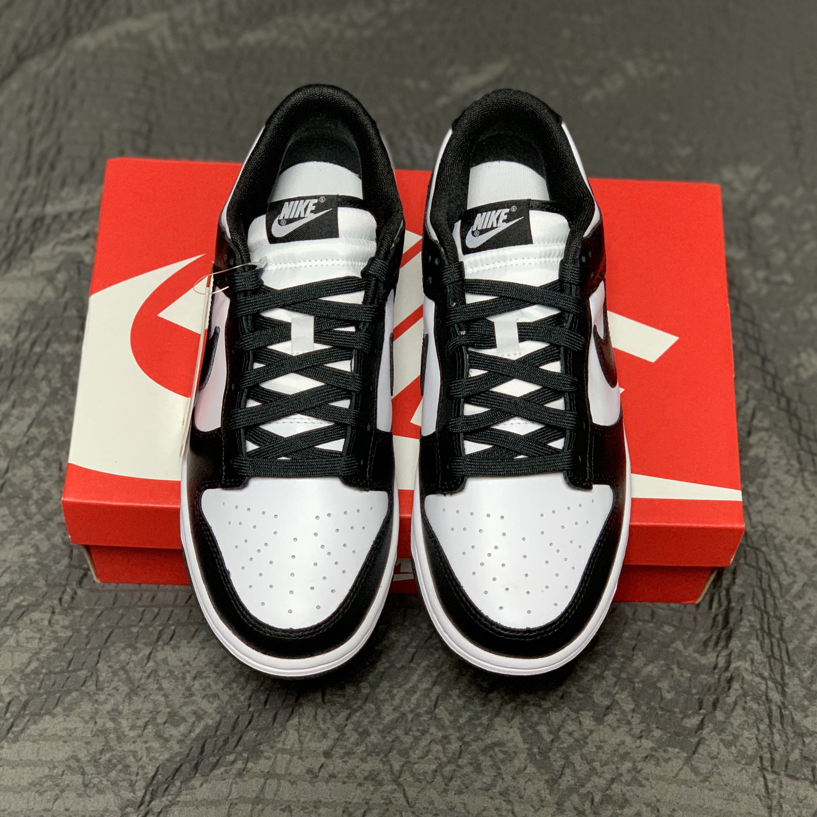Nike Dunk Low Retro Black 착용 스타일 - 5