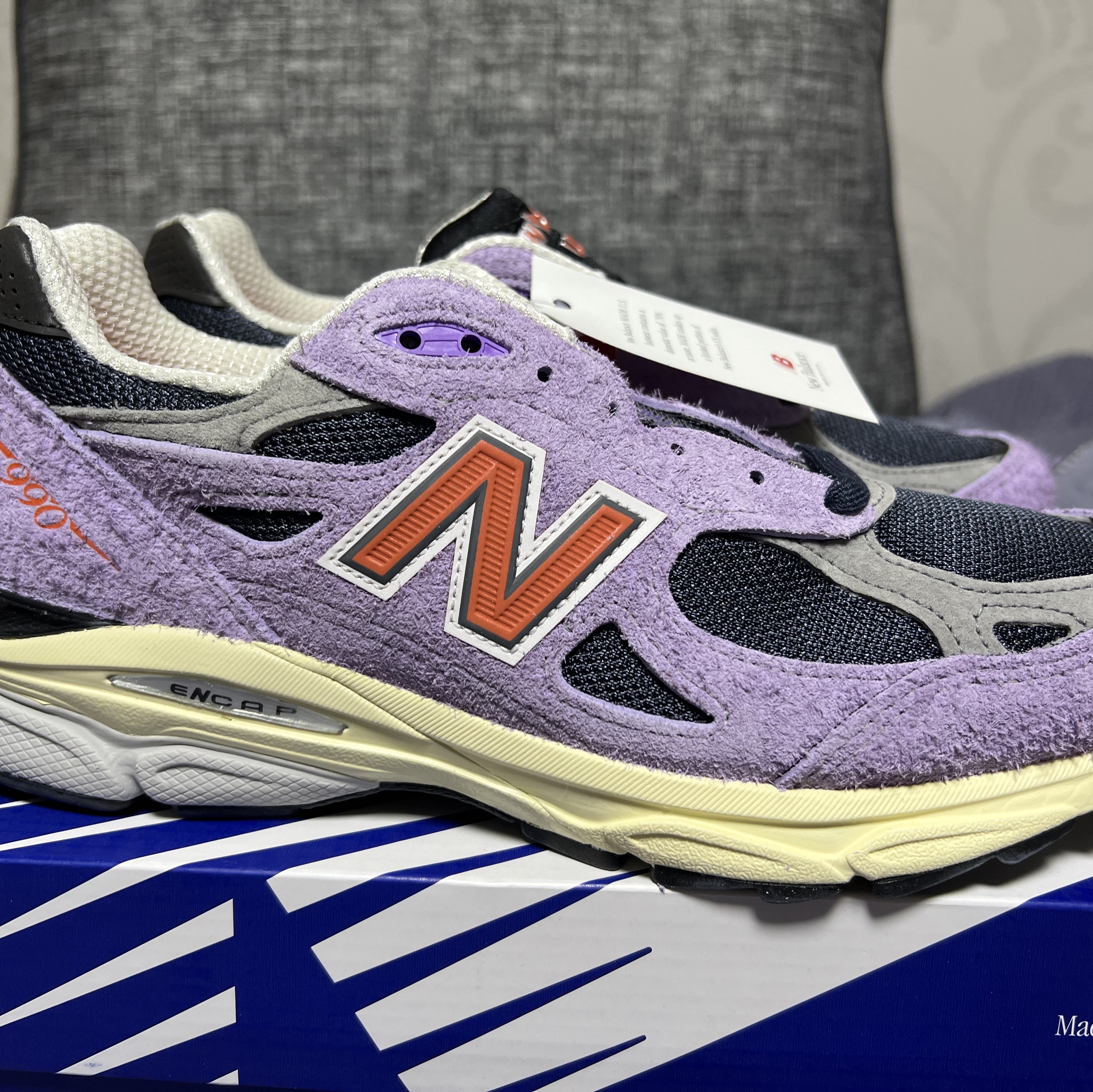 New Balance 990v3 Made in USA Raw Amethyst 착용 스타일 - 2
