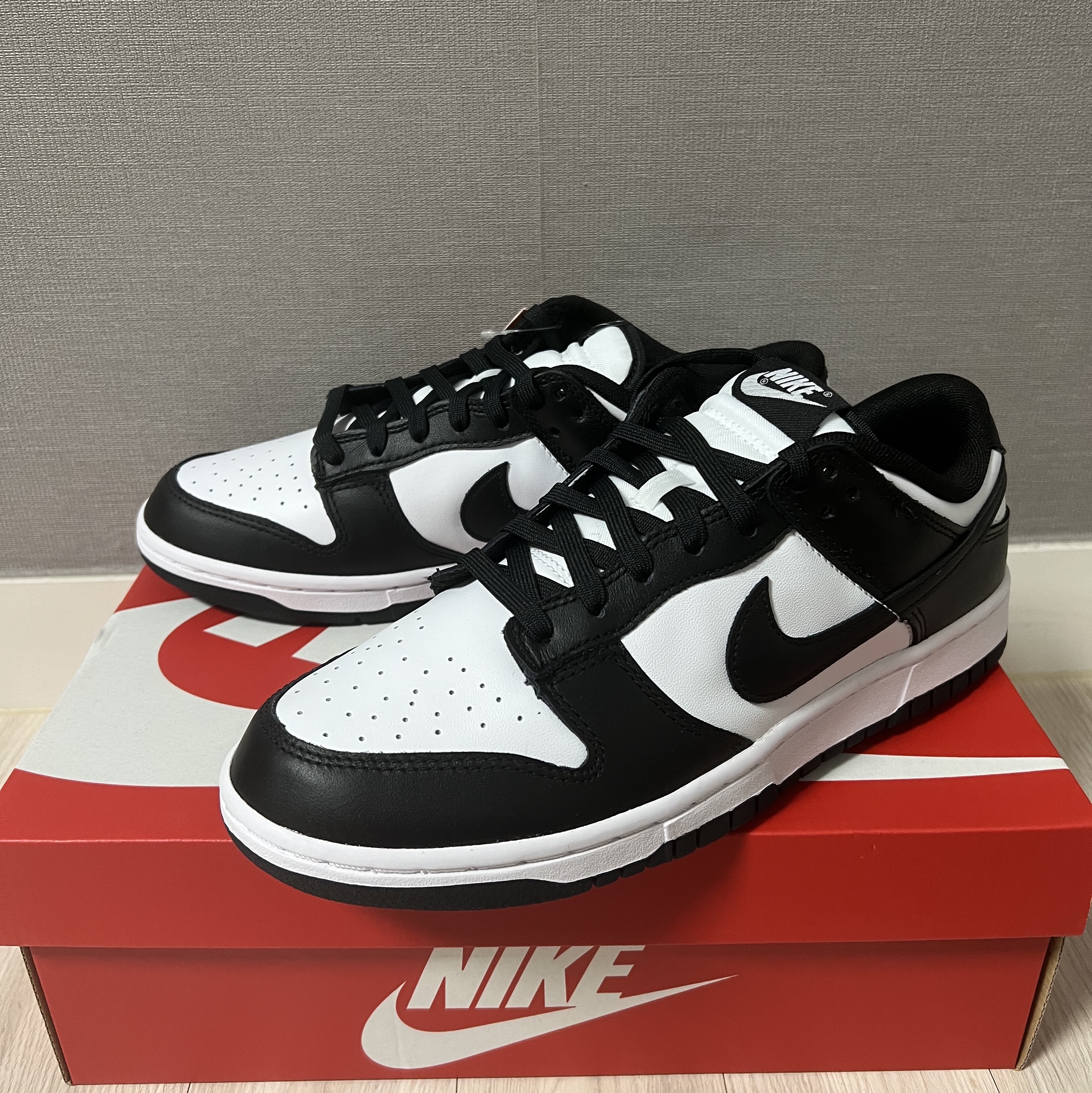 Nike Dunk Low Retro Black 착용 스타일