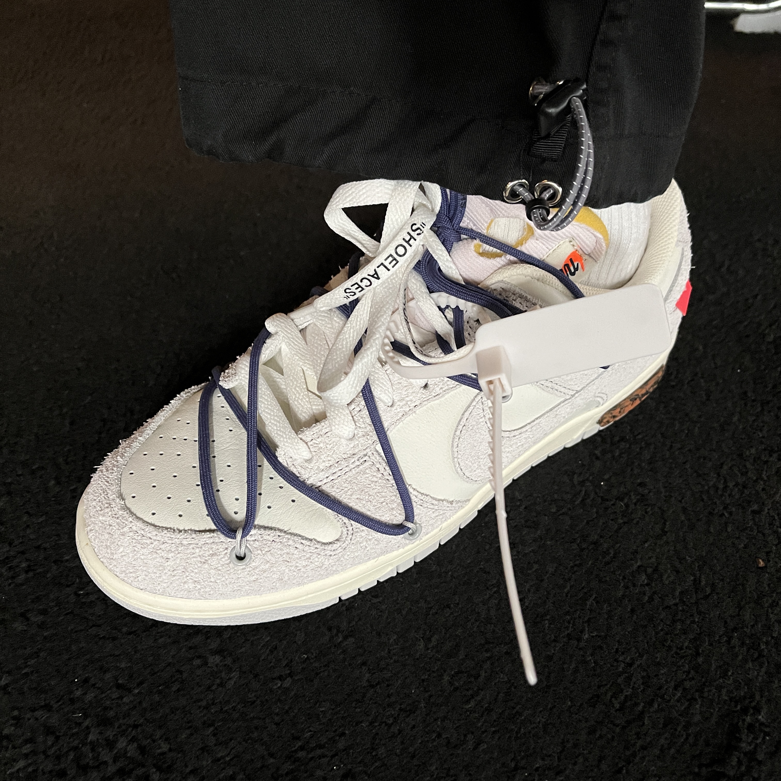 Nike x Off-White Dunk Low The 50 - Lot 18 착용 스타일 - 2
