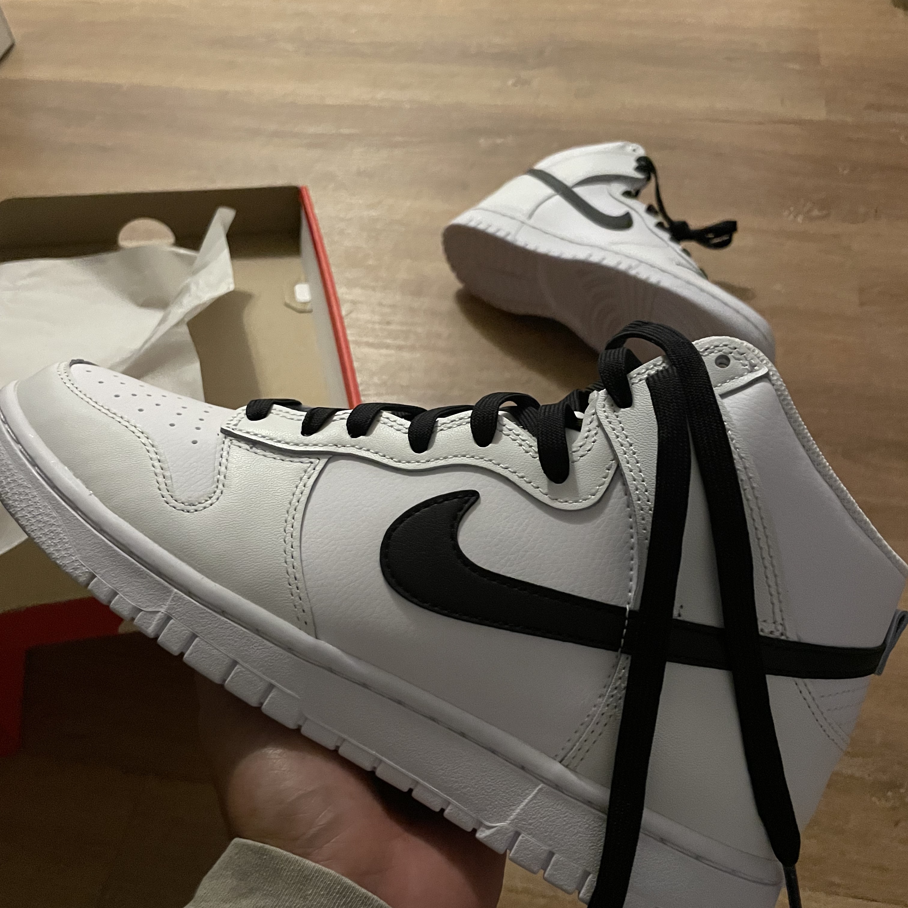 Nike Dunk High Retro Summit White 착용 스타일