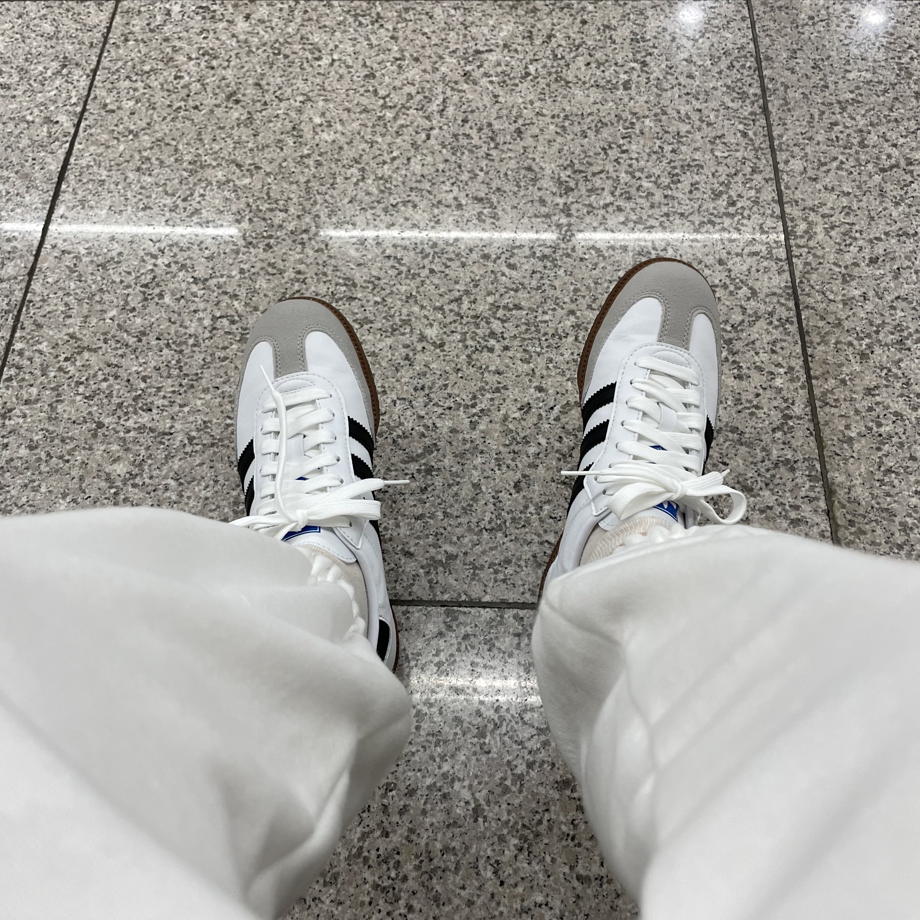 Adidas Samba Vegan White Black 착용 스타일