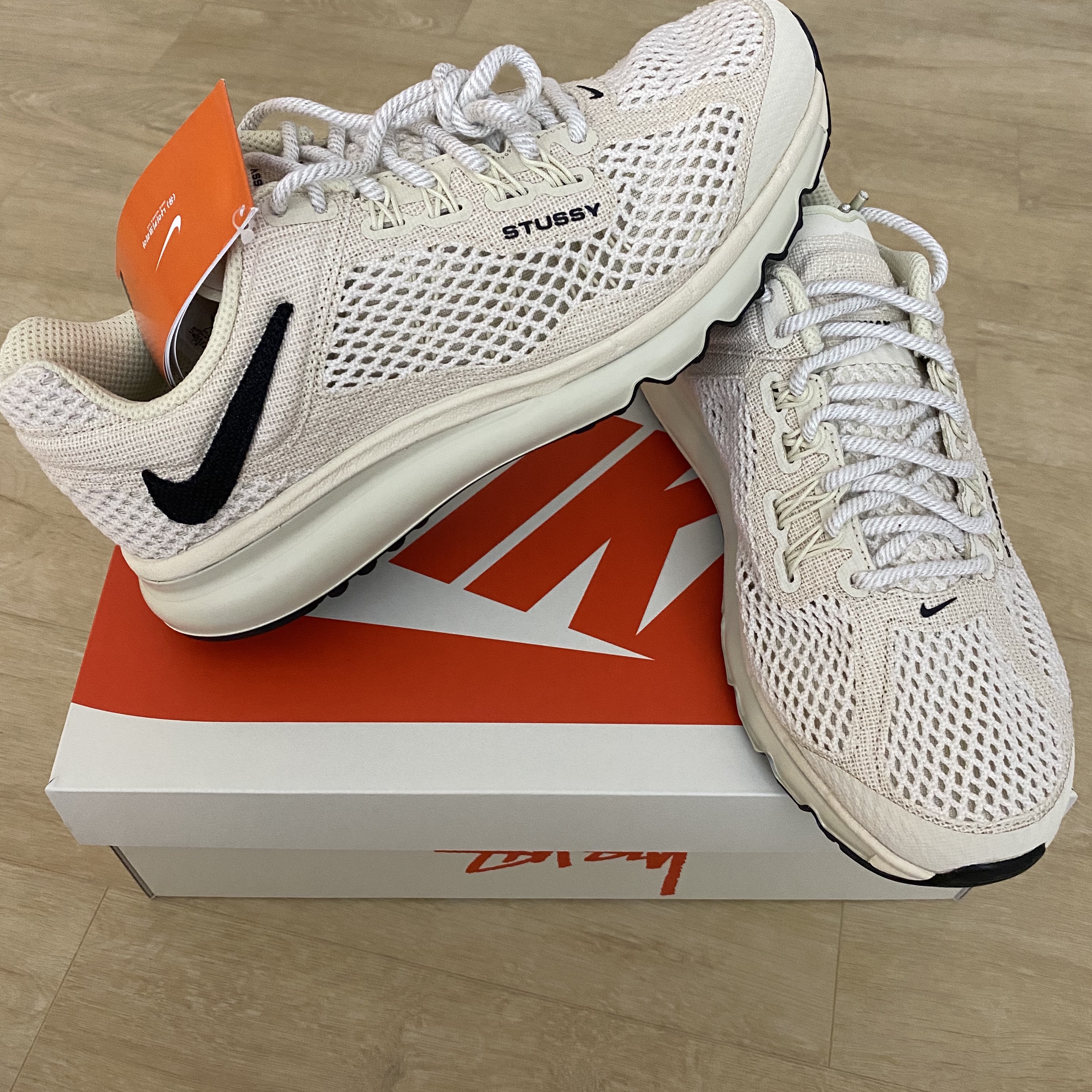 Nike x Stussy Air Max 2013 Fossil 착용 스타일 - 1