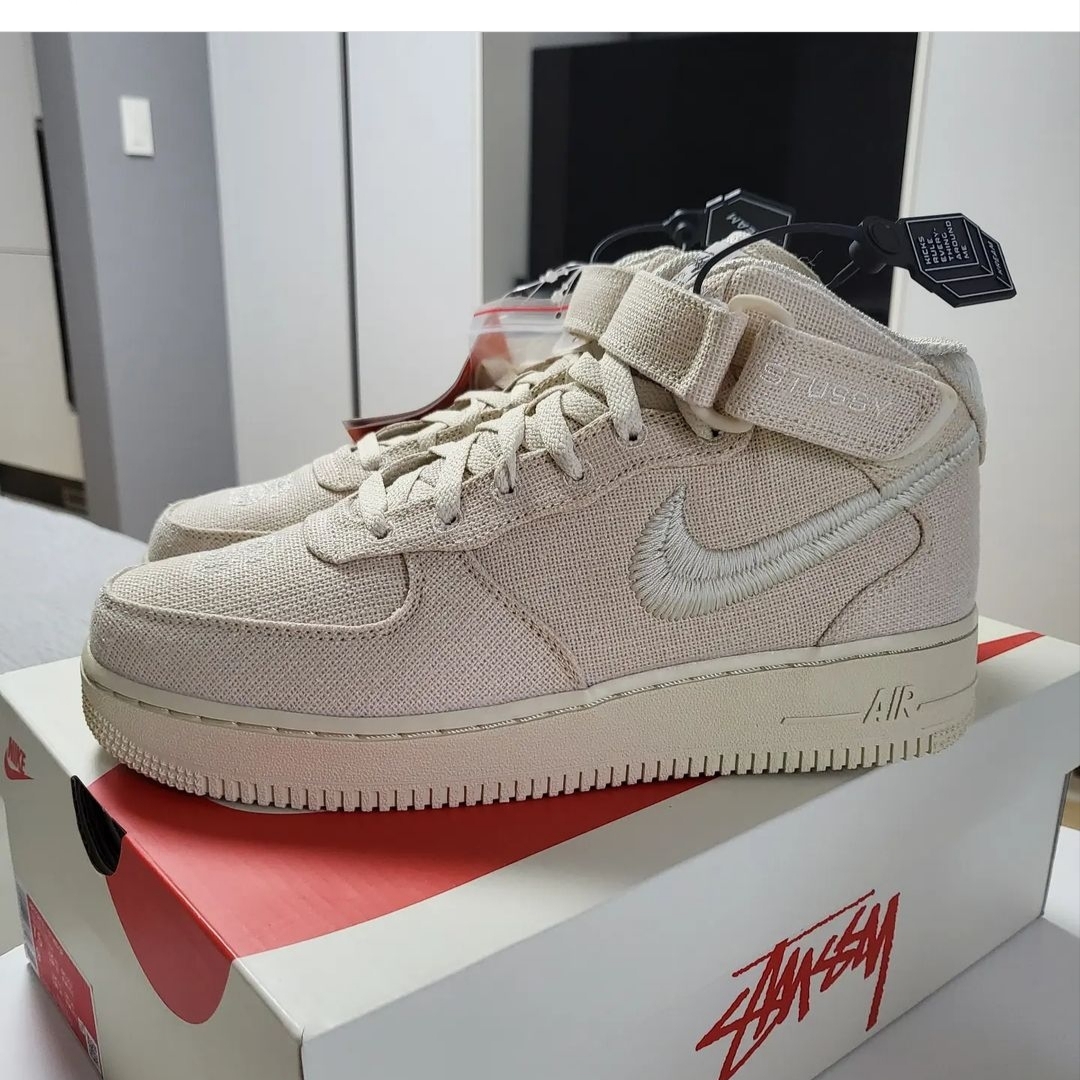 Nike x Stussy Air Force 1 '07 Mid SP Fossil 착용 스타일