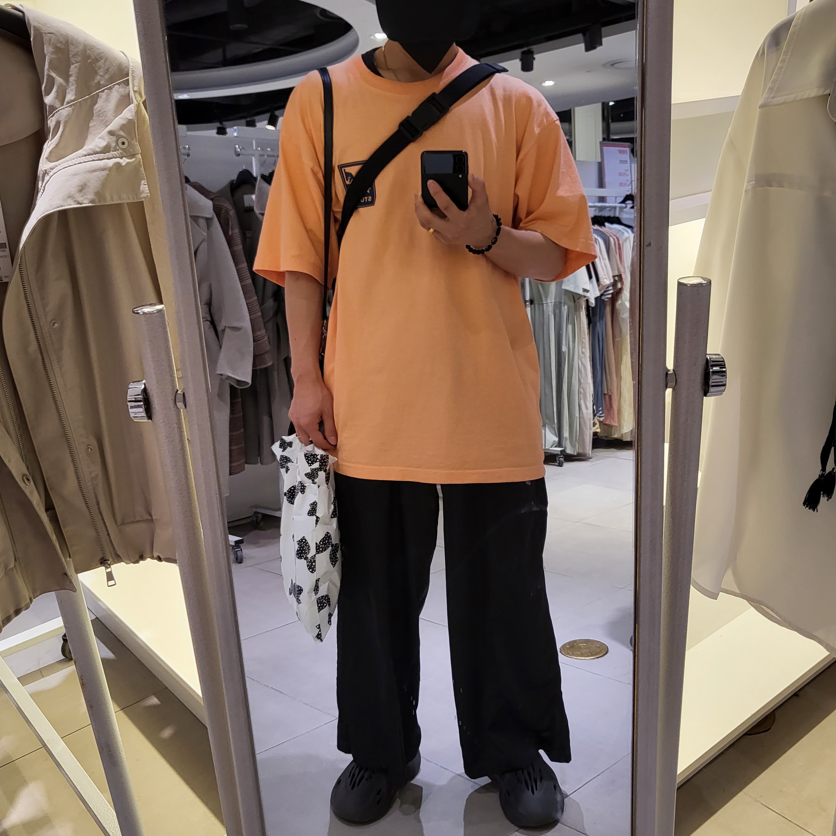 Darkr8m Studio x Hardhitters Satin Reflective Logo Cap, IAB Studio x Obey Eyes Icon T-Shirt Melon 착용 스타일 - 2