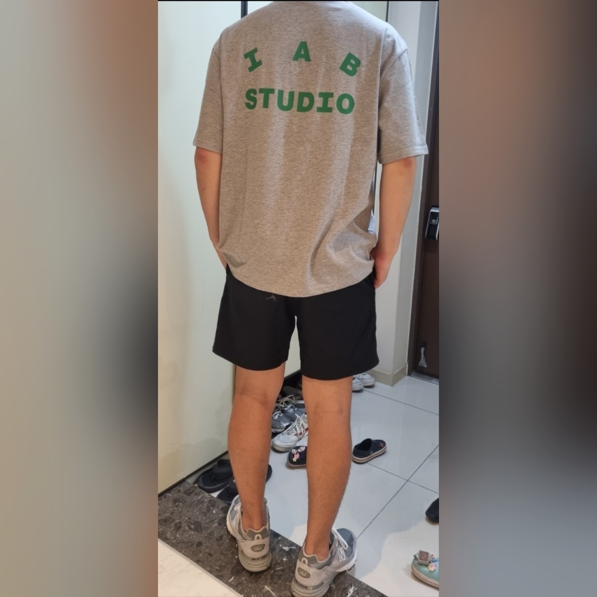 IAB Studio T-Shirt Gray Green - 22FW, New Balance 993 Made in USA Grey - D Standard 착용 스타일