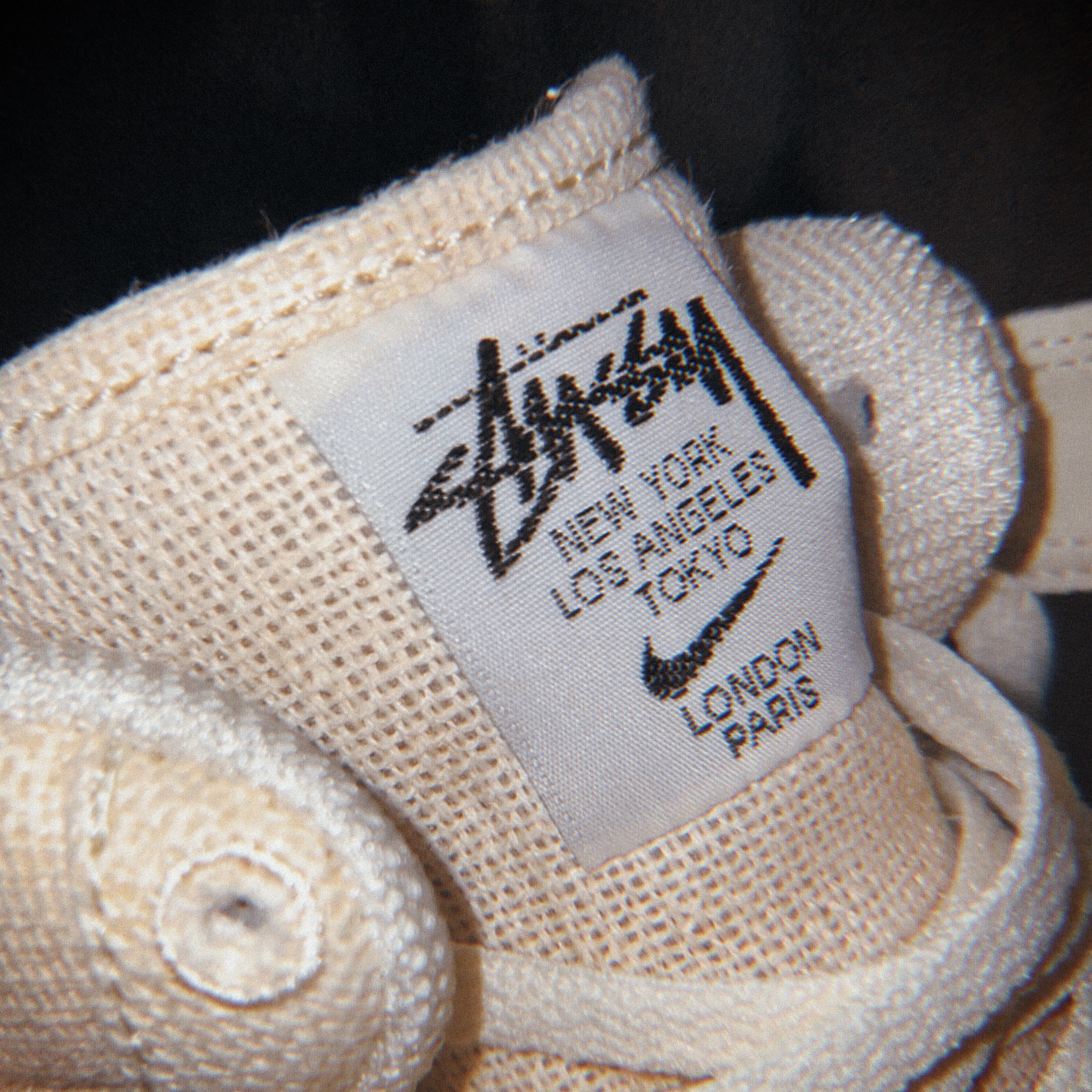 Nike x Stussy Air Force 1 '07 Mid SP Fossil 착용 스타일 - 1