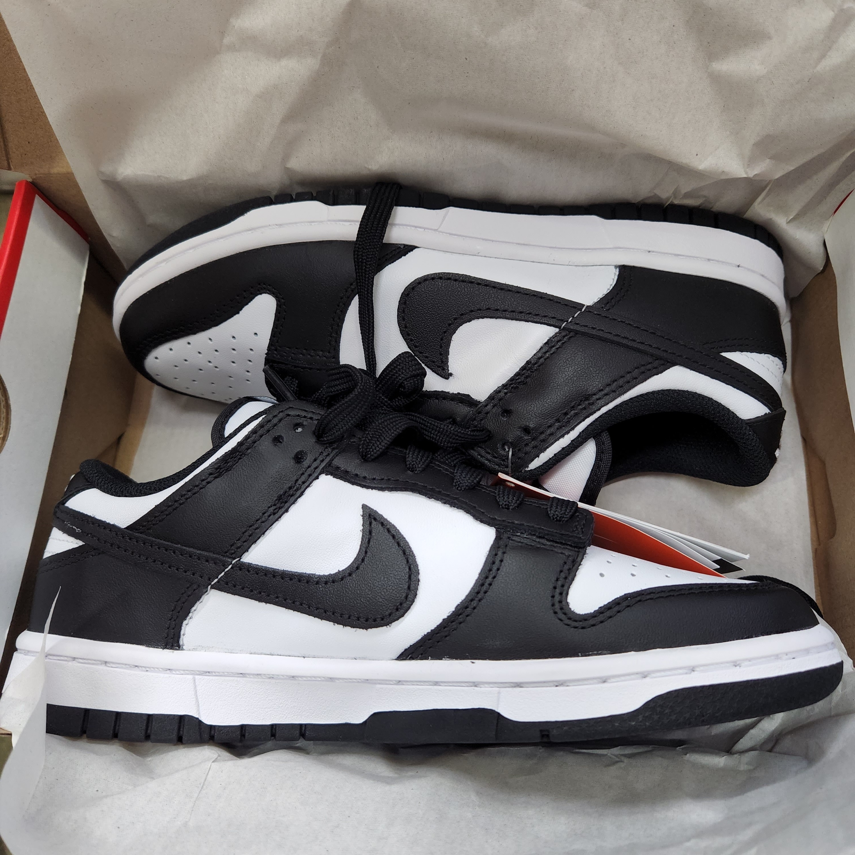 (W) Nike Dunk Low Black 착용 스타일