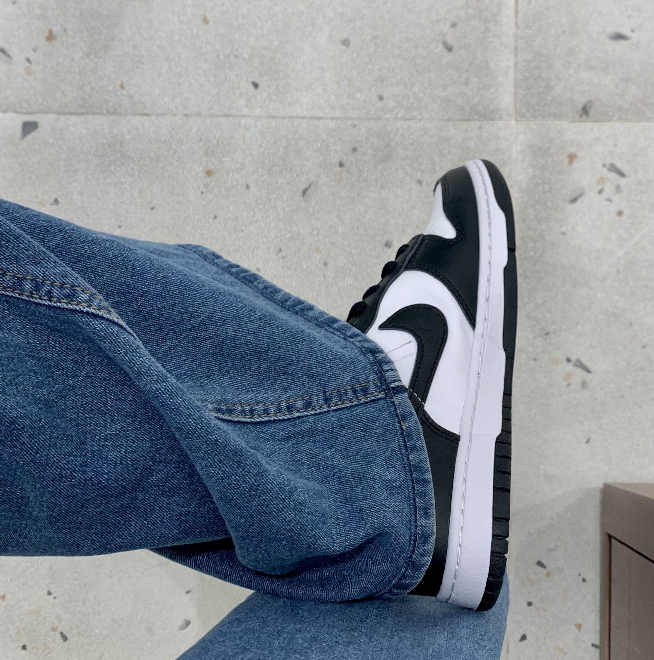 (GS) Nike Dunk Low Black 착용 스타일