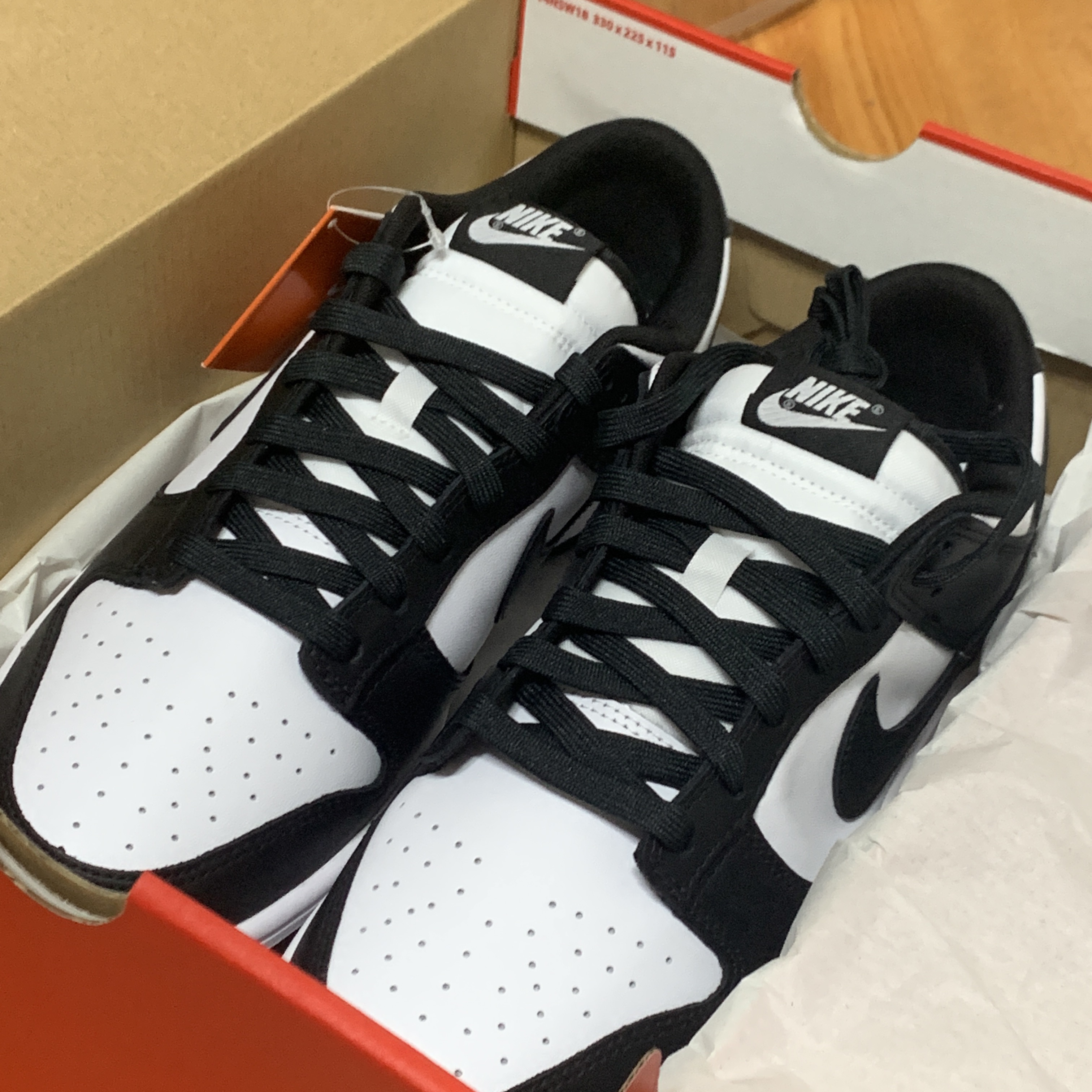 Nike Dunk Low Retro Black 착용 스타일