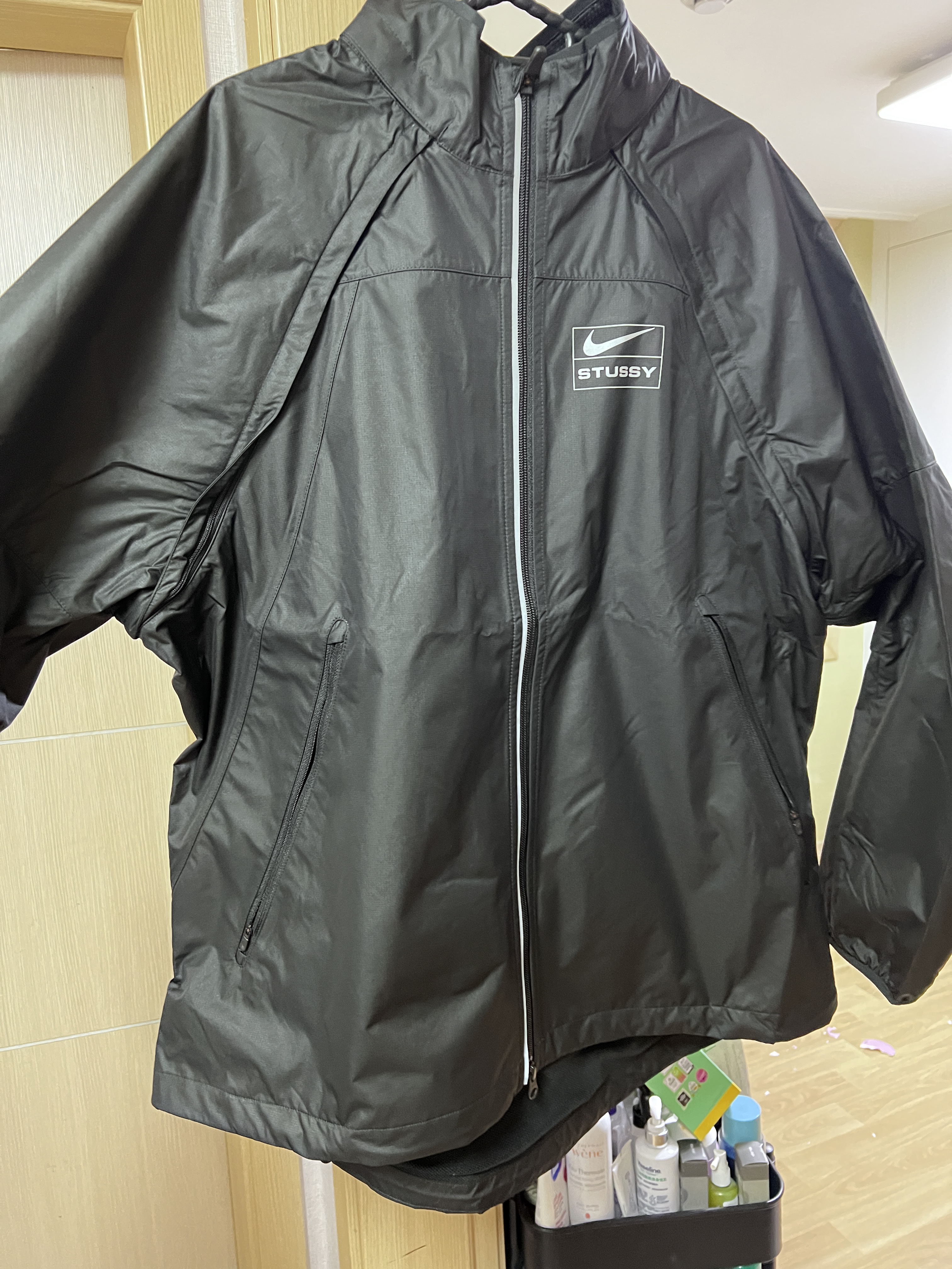 Nike x Stussy NRG FL Storm-Fit Jacket Black (DO5304-010) 착용 스타일 - 2
