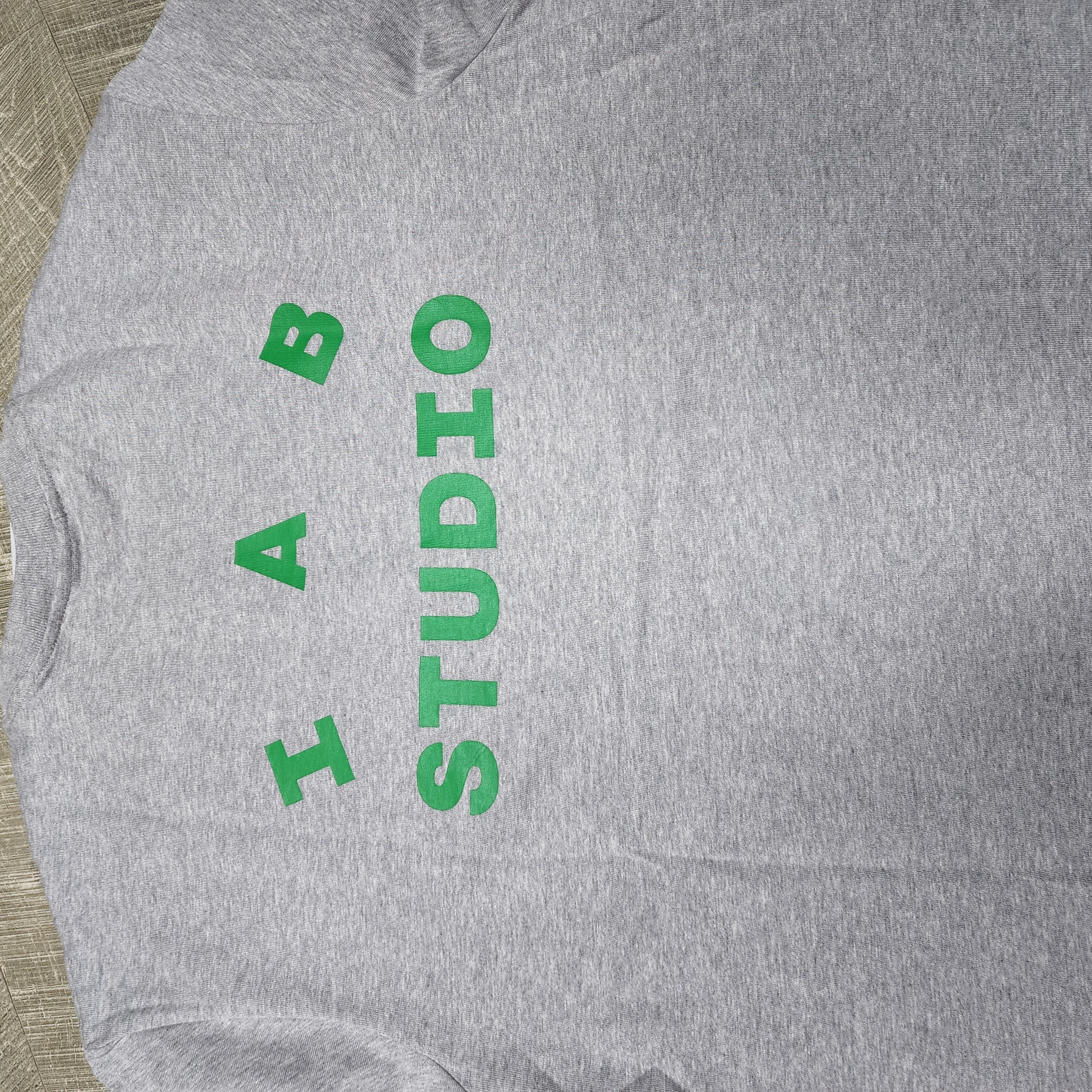 IAB Studio T-Shirt Gray Green - 22FW 착용 스타일 - 1