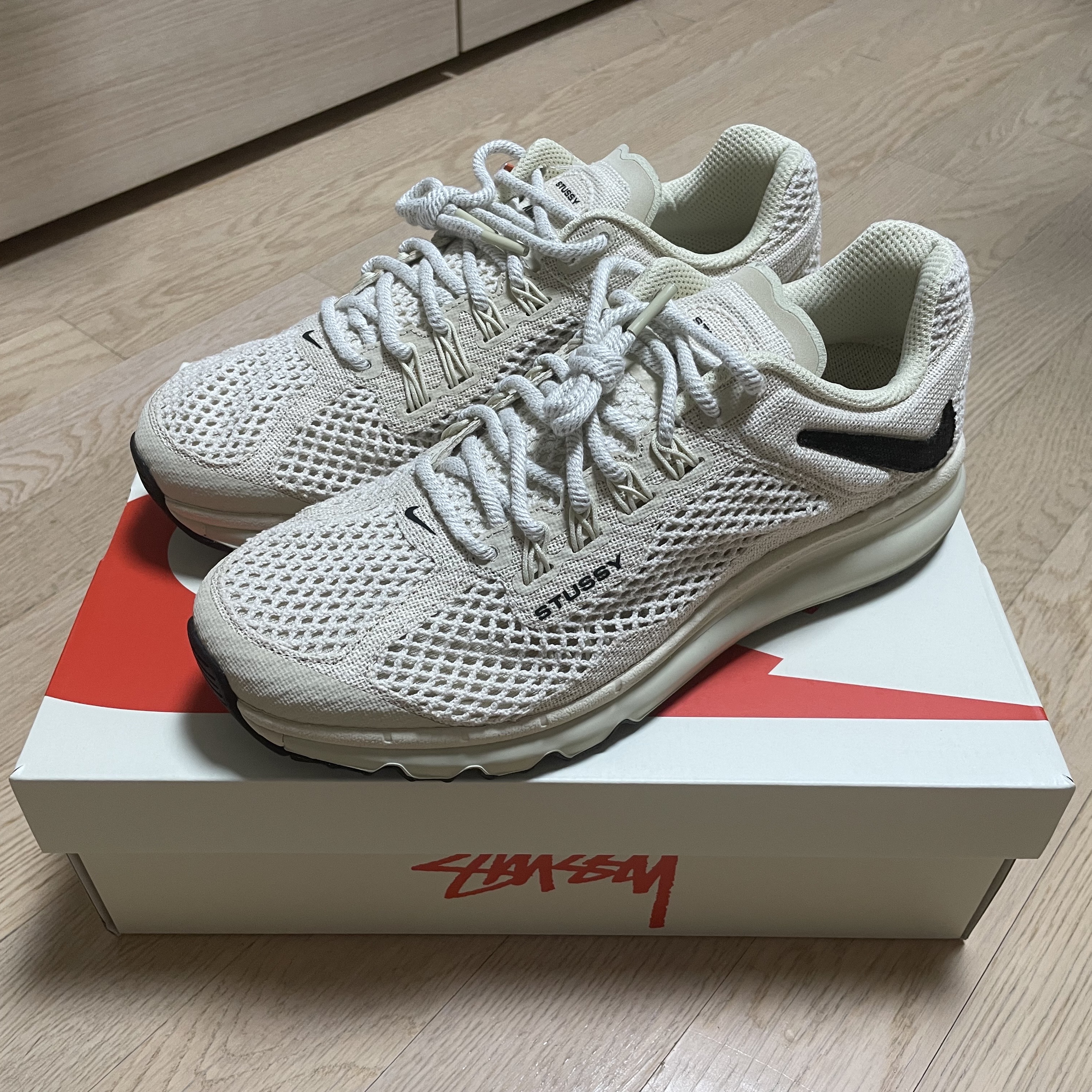 Nike x Stussy Air Max 2013 Fossil 착용 스타일 - 3