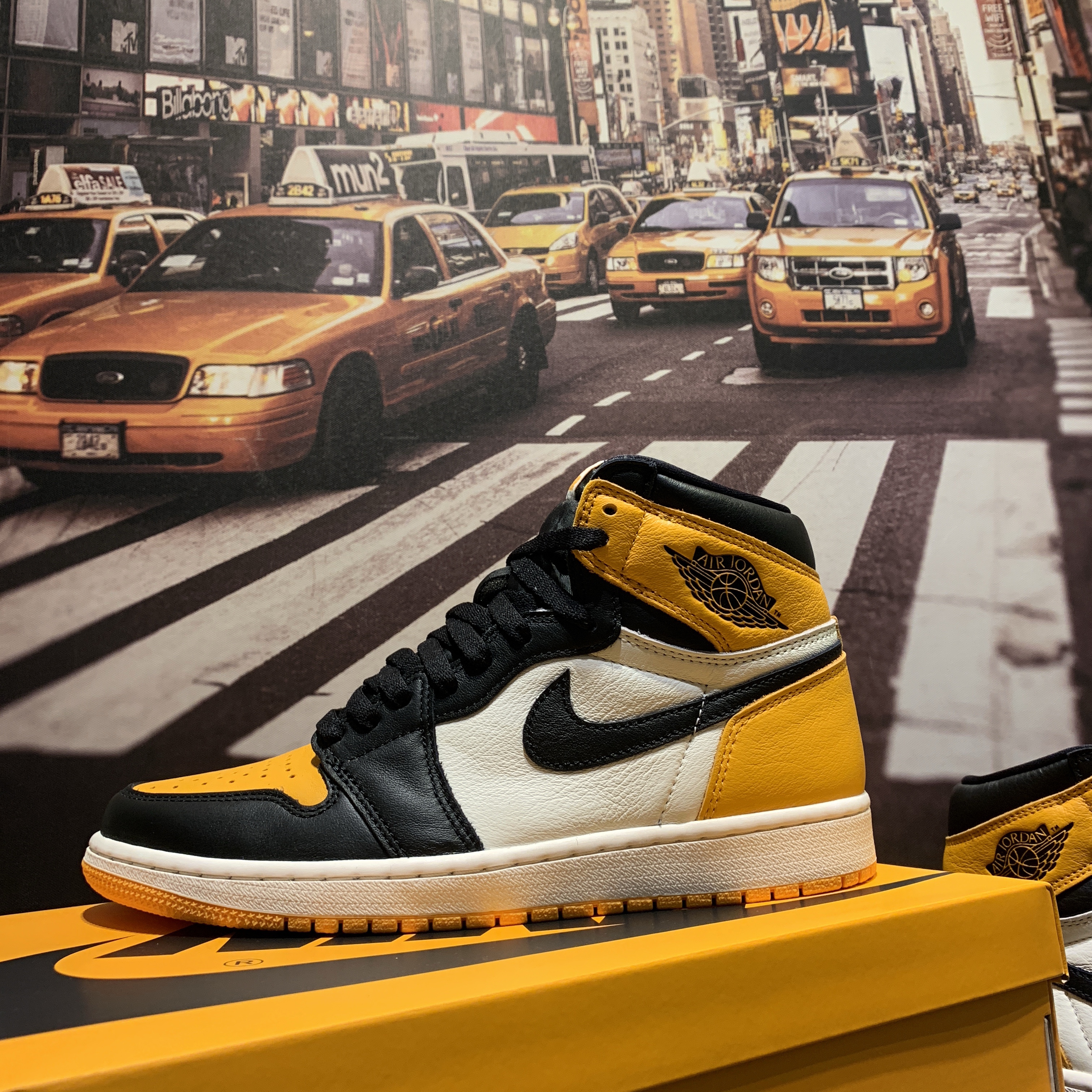Jordan 1 Retro High OG Taxi 착용 스타일 - 2