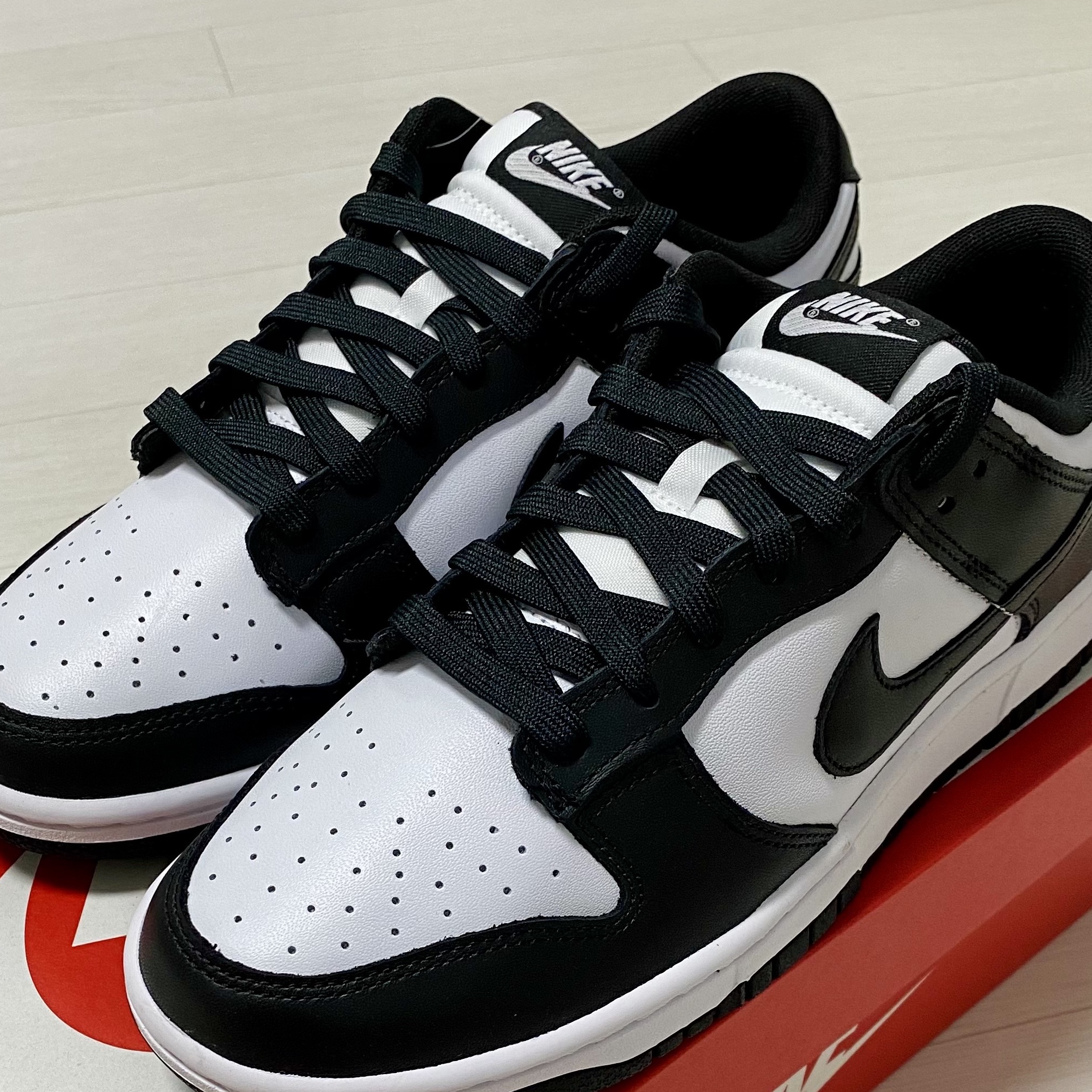 Nike Dunk Low Retro Black 착용 스타일