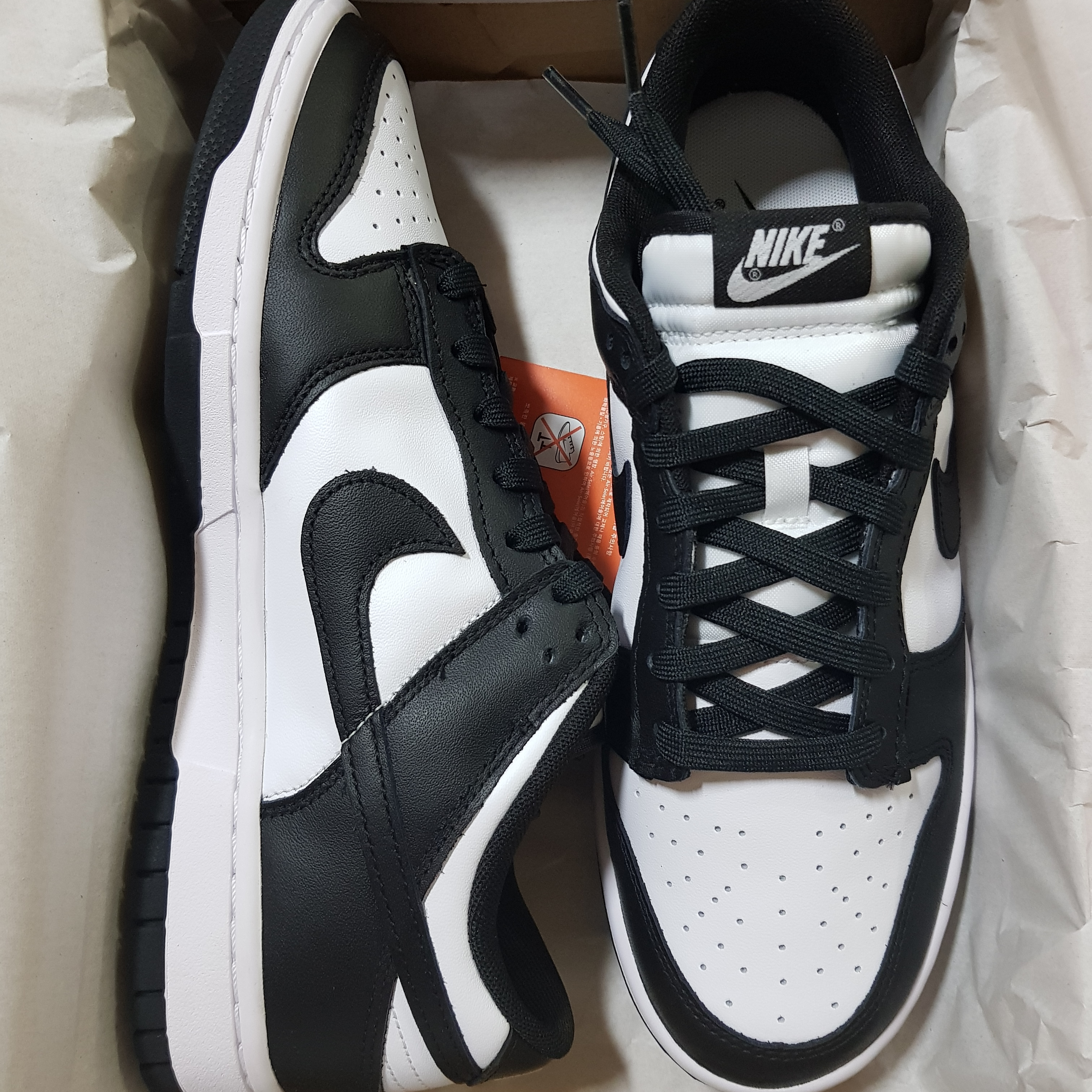 Nike Dunk Low Retro Black 착용 스타일