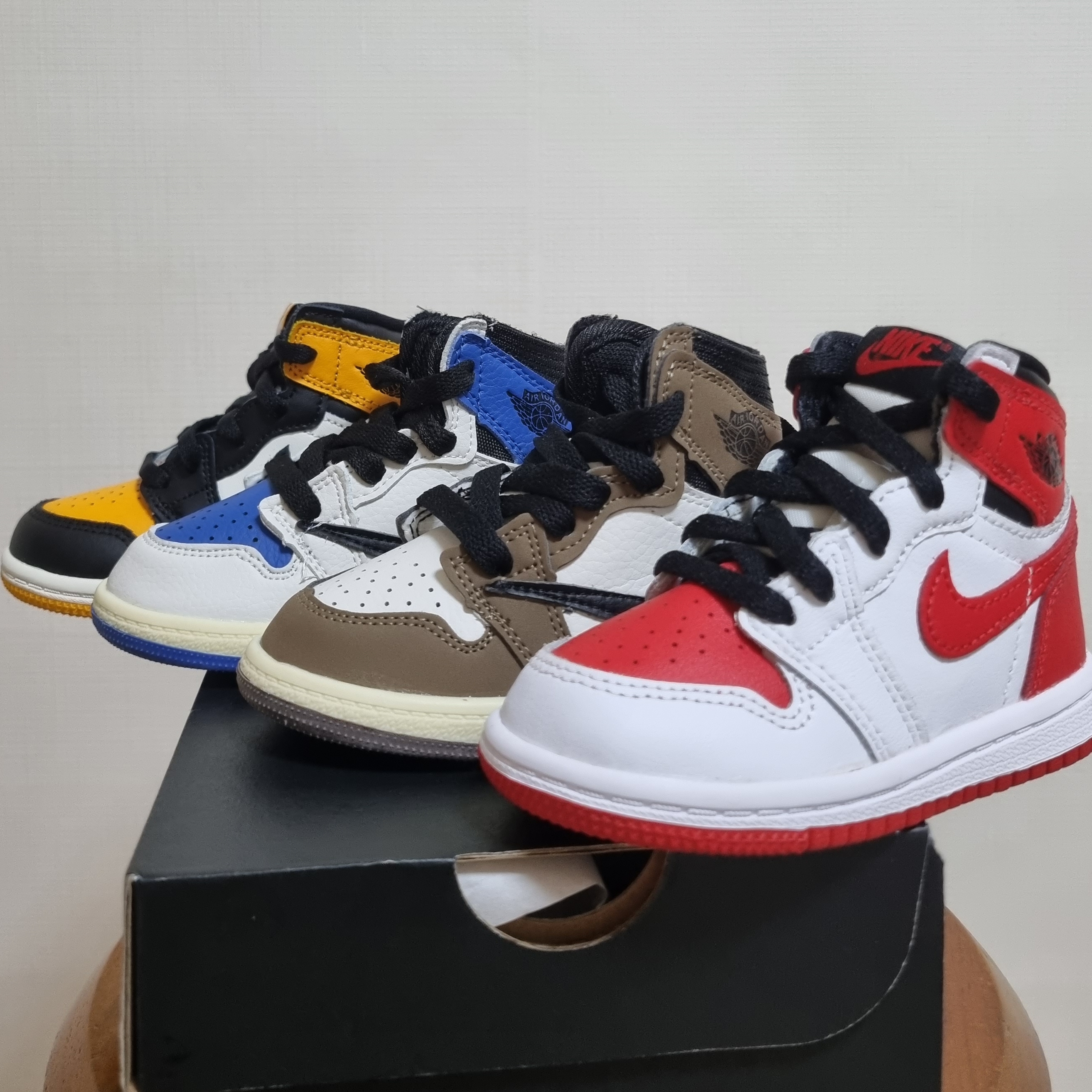 (TD) Jordan 1 Retro High OG Taxi, (TD) Jordan 1 Retro High OG Heritage 착용 스타일 - 3
