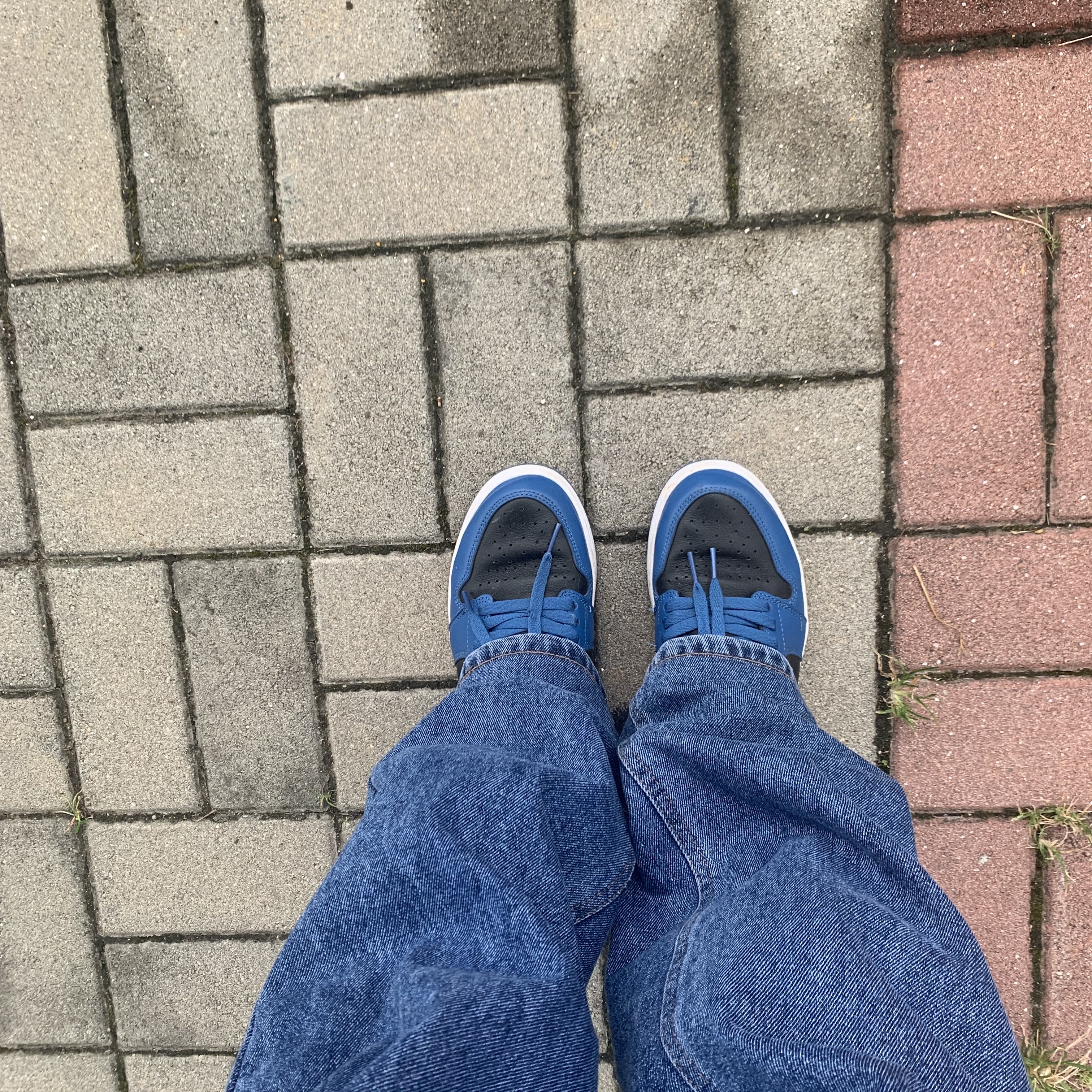 Jordan 1 Retro High OG Dark Marina Blue 착용 스타일