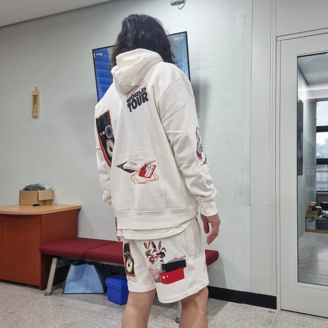 Jordan Flight Artist Series By Jacob Rochester Fleece Pullover Hoodie Sail - Asia, Jordan Flight Artist Series By Jacob Rochester Fleece Shorts Sail - Asia 착용 스타일