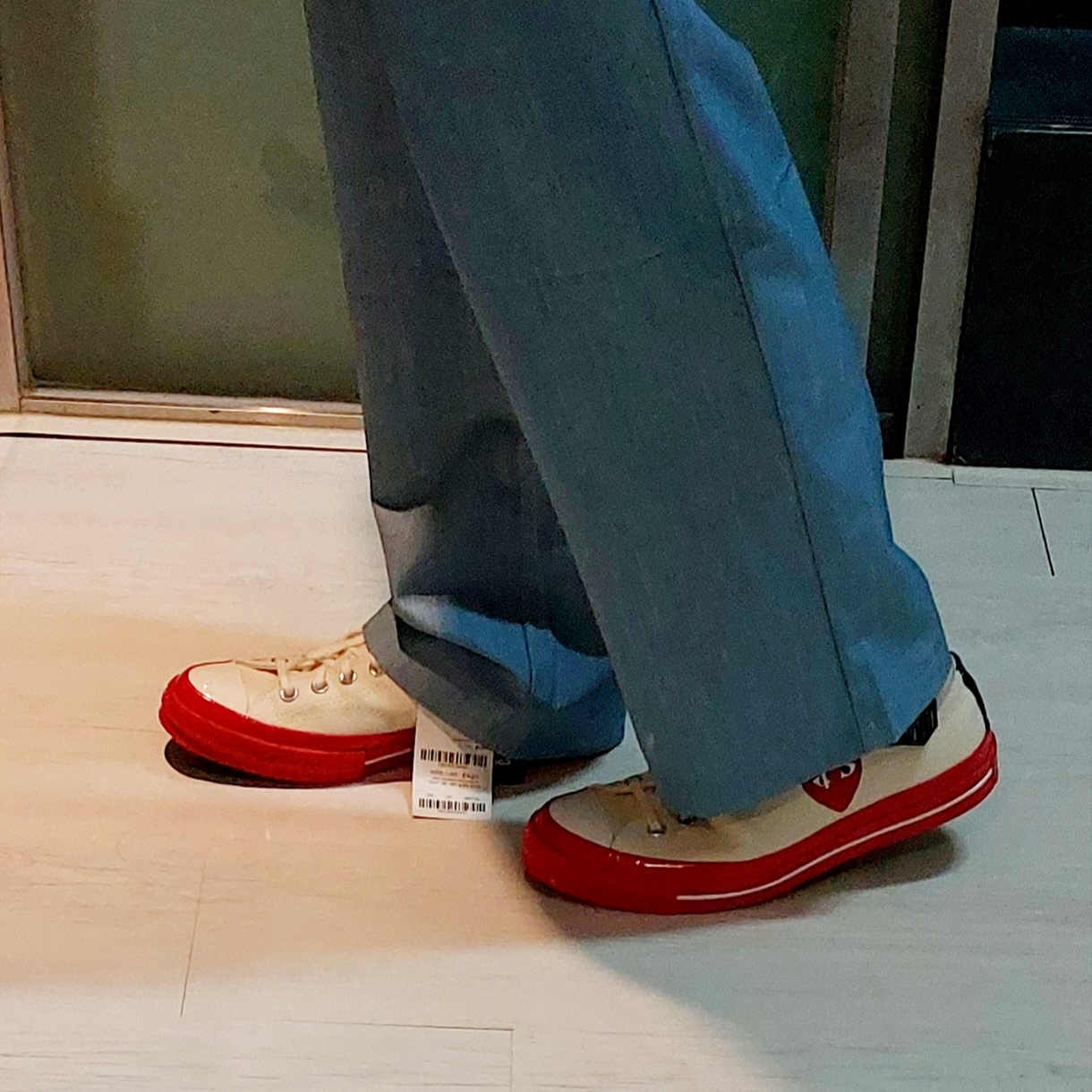 Converse x Play Comme des Garcons Chuck 70 Ox Pristine 착용 스타일