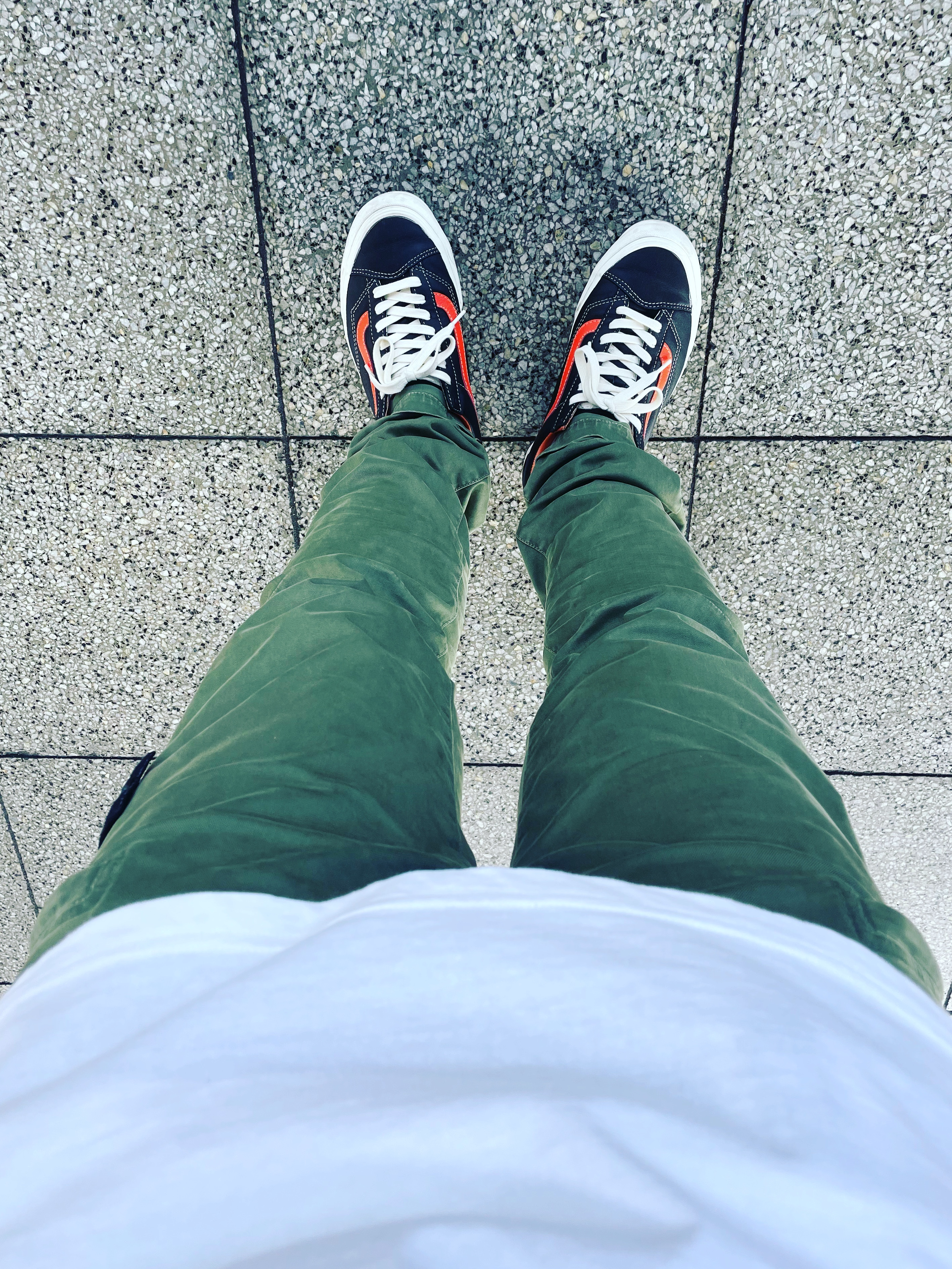 Stone Island 312L1 T.CO+OLD Cargo Pants Dark Green - 20FW, Vans Vault Style 36 VLT LX Flame Black 착용 스타일