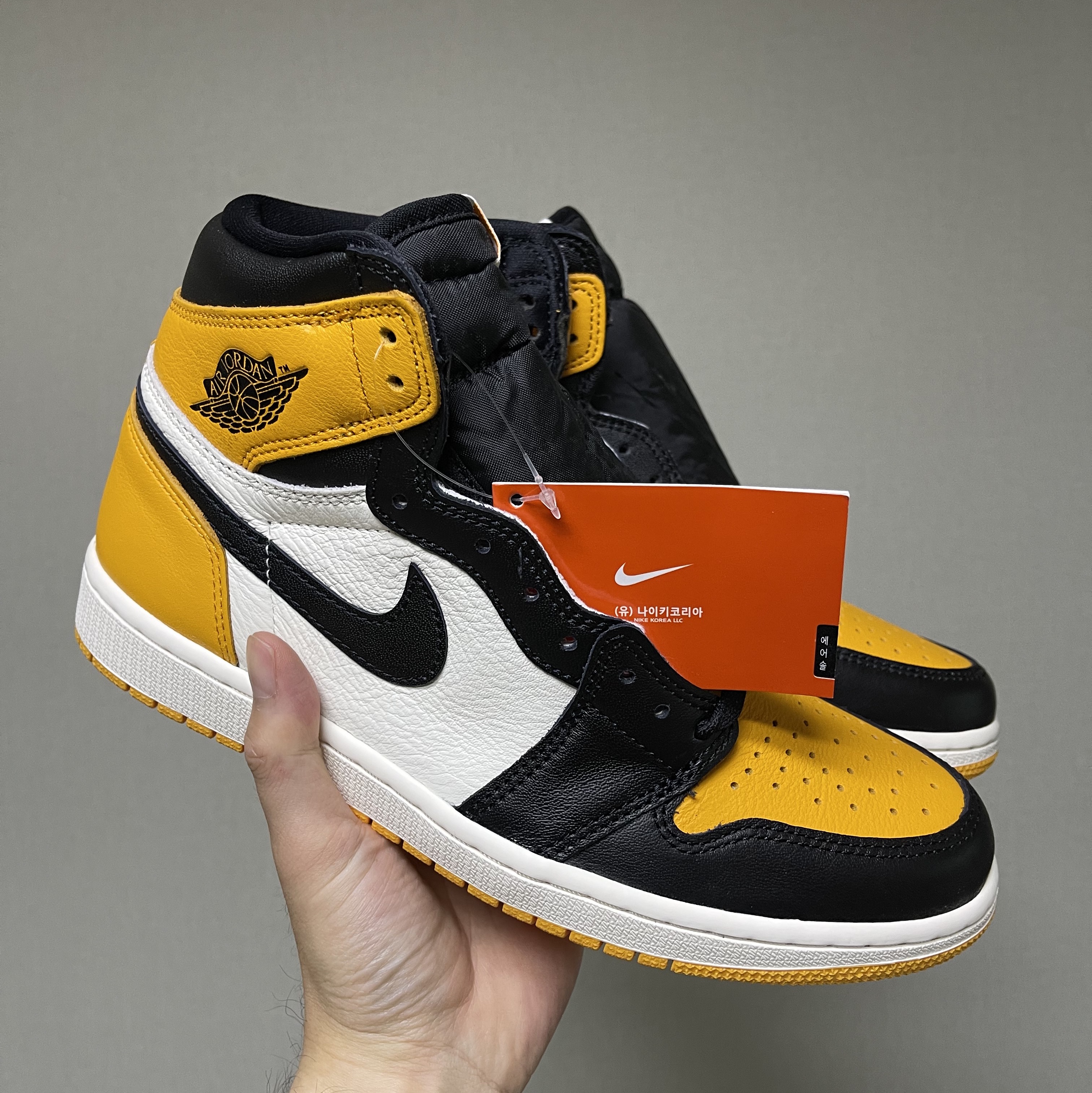 Jordan 1 Retro High OG Taxi 착용 스타일 - 4
