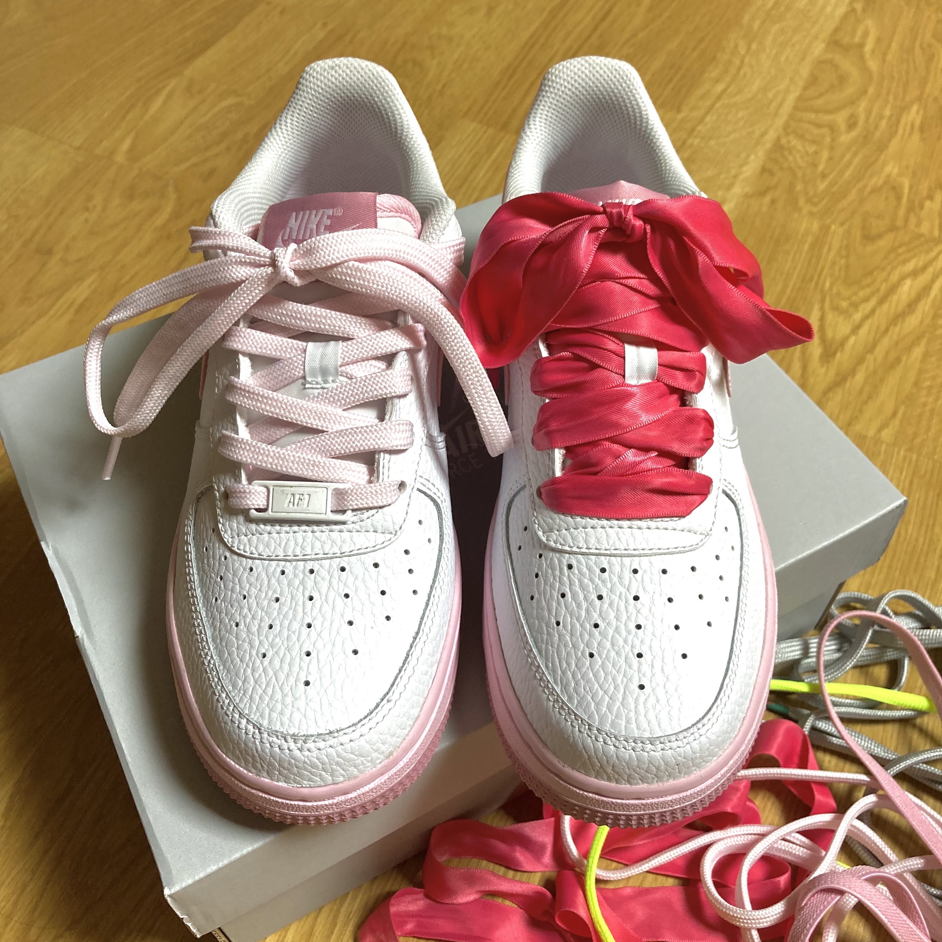 (GS) Nike Air Force 1 White Pink 착용 스타일
