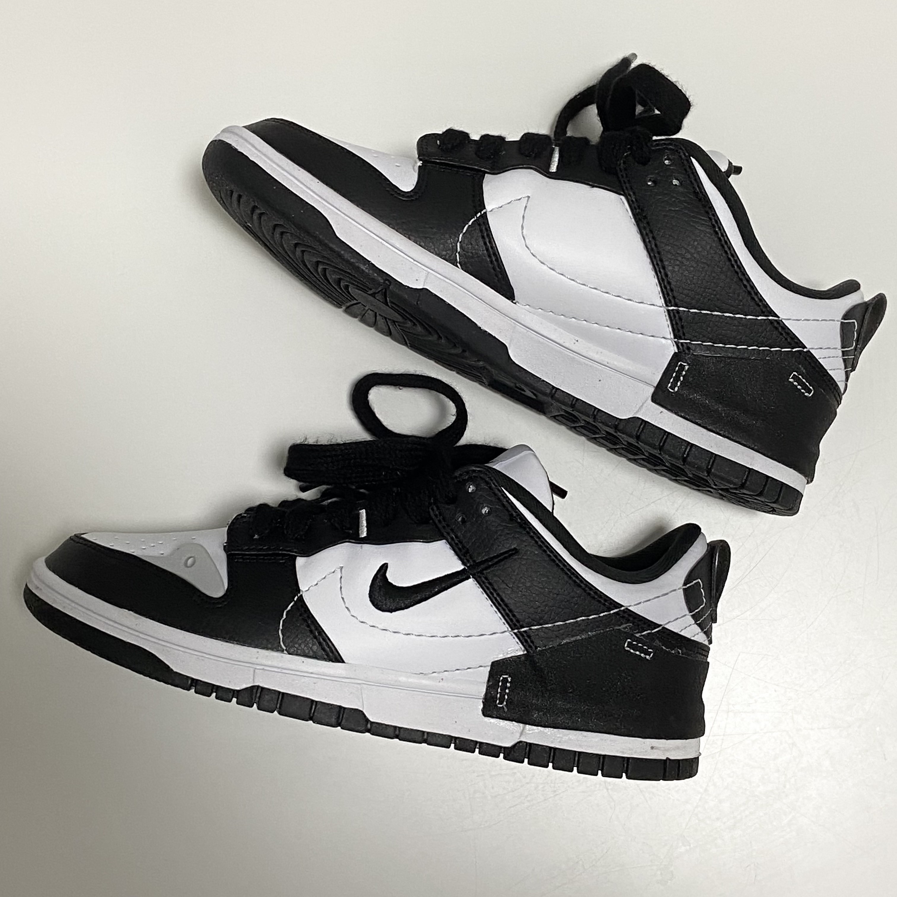 (W) Nike Dunk Low Disrupt 2 Black White 착용 스타일 - 2