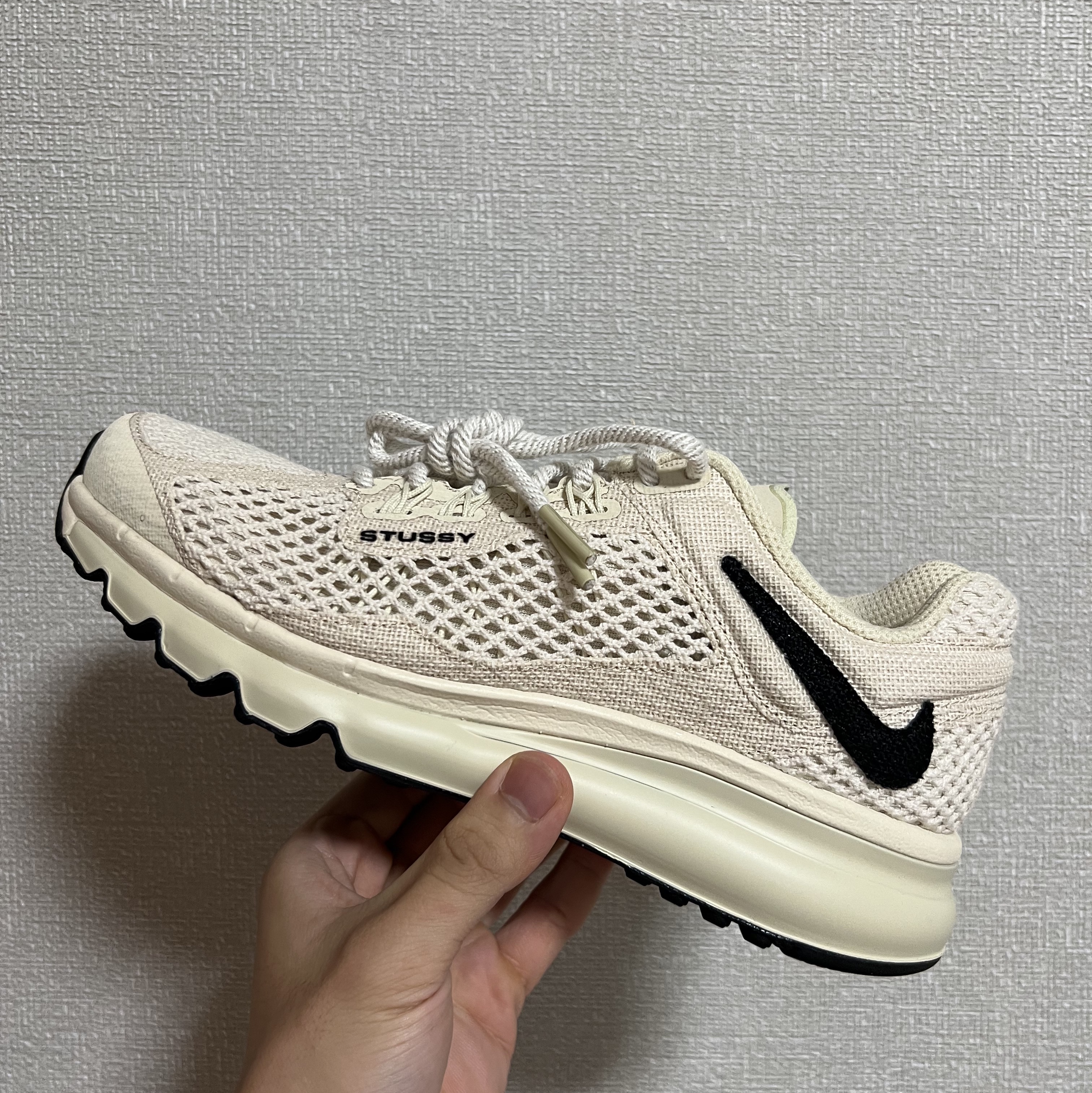 Nike x Stussy Air Max 2013 Fossil 착용 스타일 - 1