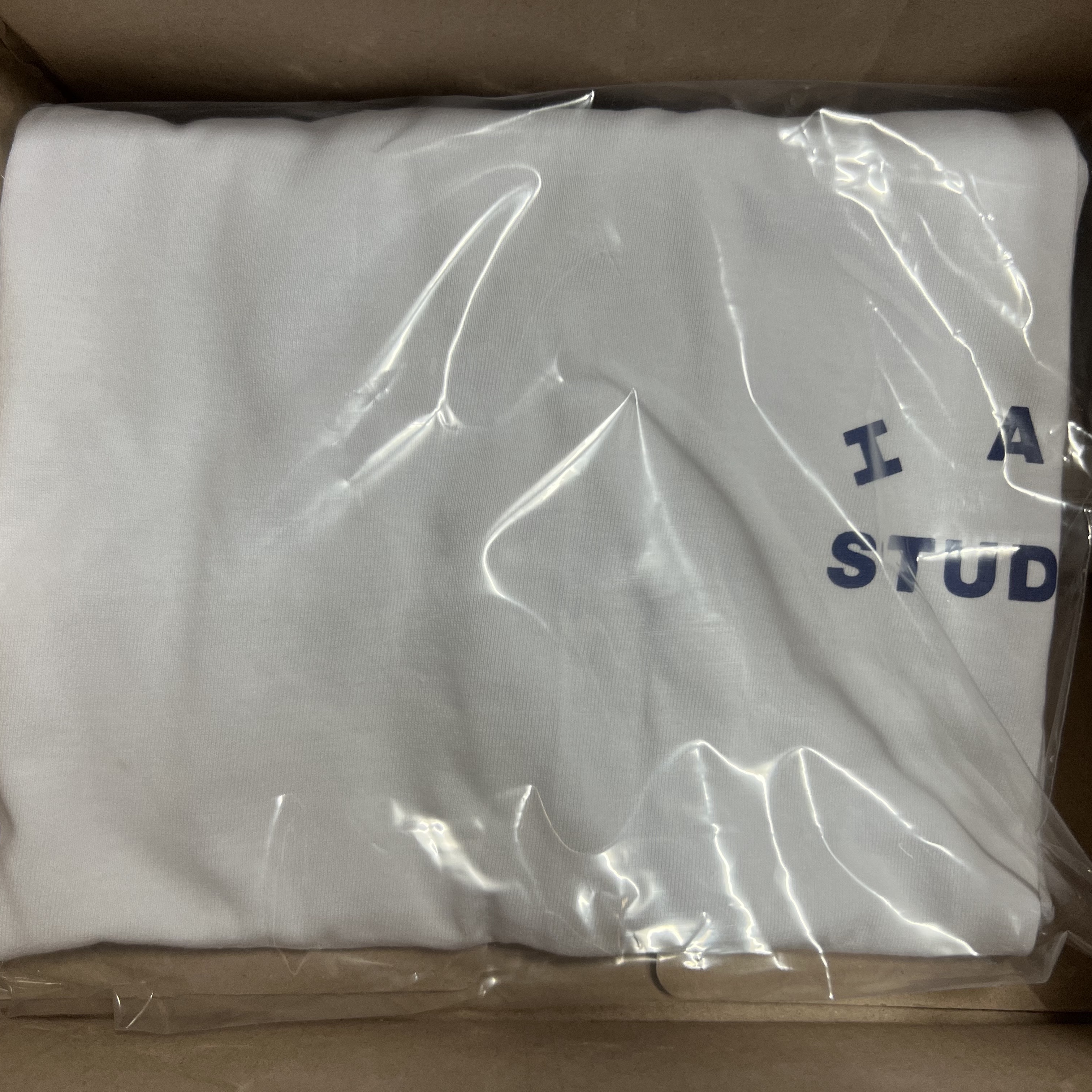 IAB Studio T-Shirt White Navy - 22FW 착용 스타일 - 1