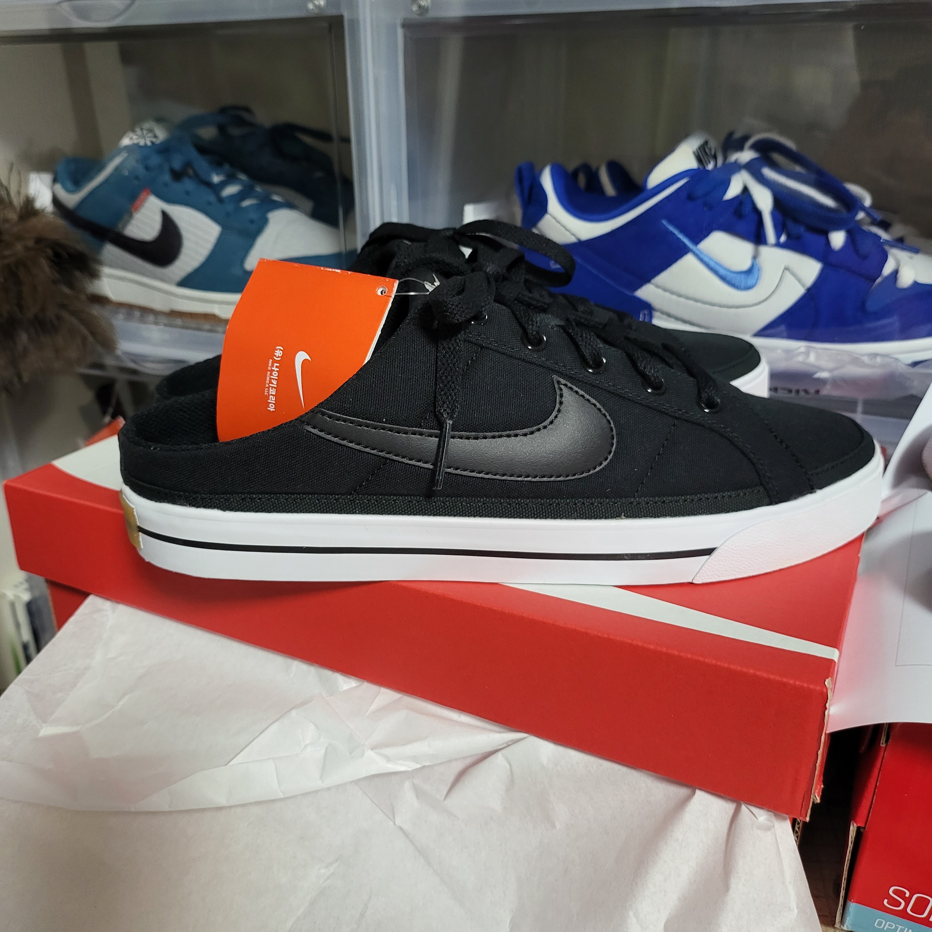 (W) Nike Court Legacy Mule White 착용 스타일 - 1