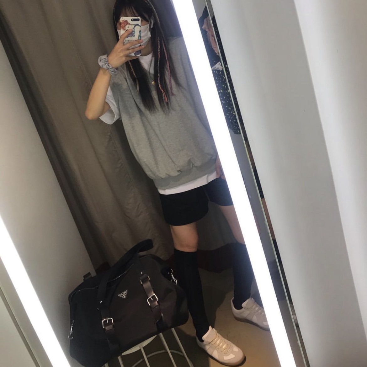 Maison Margiela Calfskin Replica Sneakers, CDG Backpack Black 착용 스타일 - 1