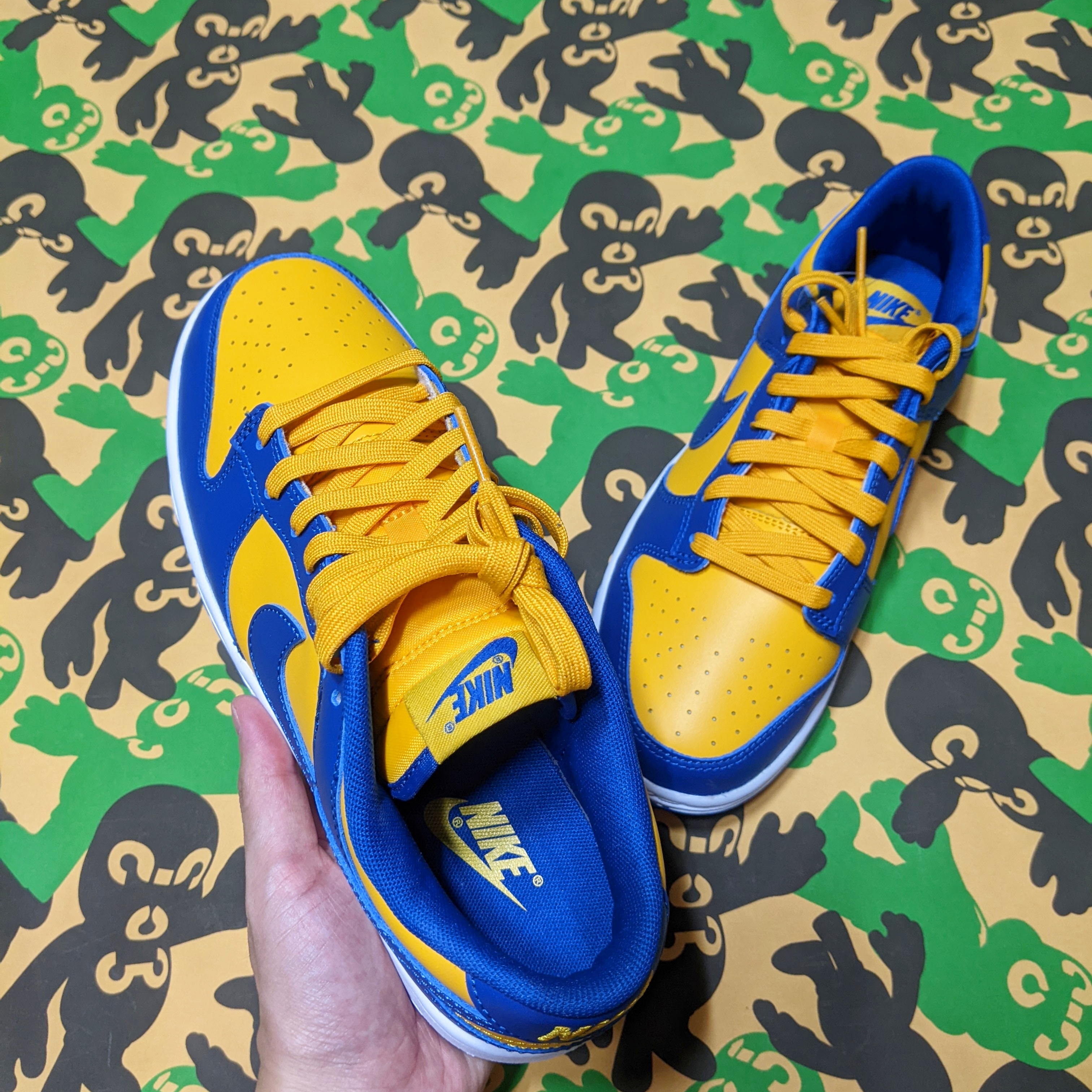 Nike Dunk Low Retro Blue Jay and University Gold 착용 스타일 - 4