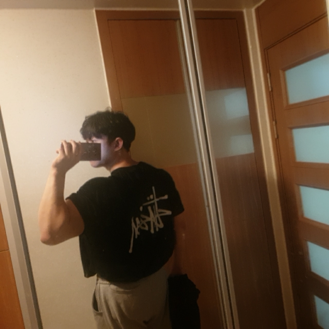 Stussy Basic Stussy T-Shirt Black 2022 착용 스타일
