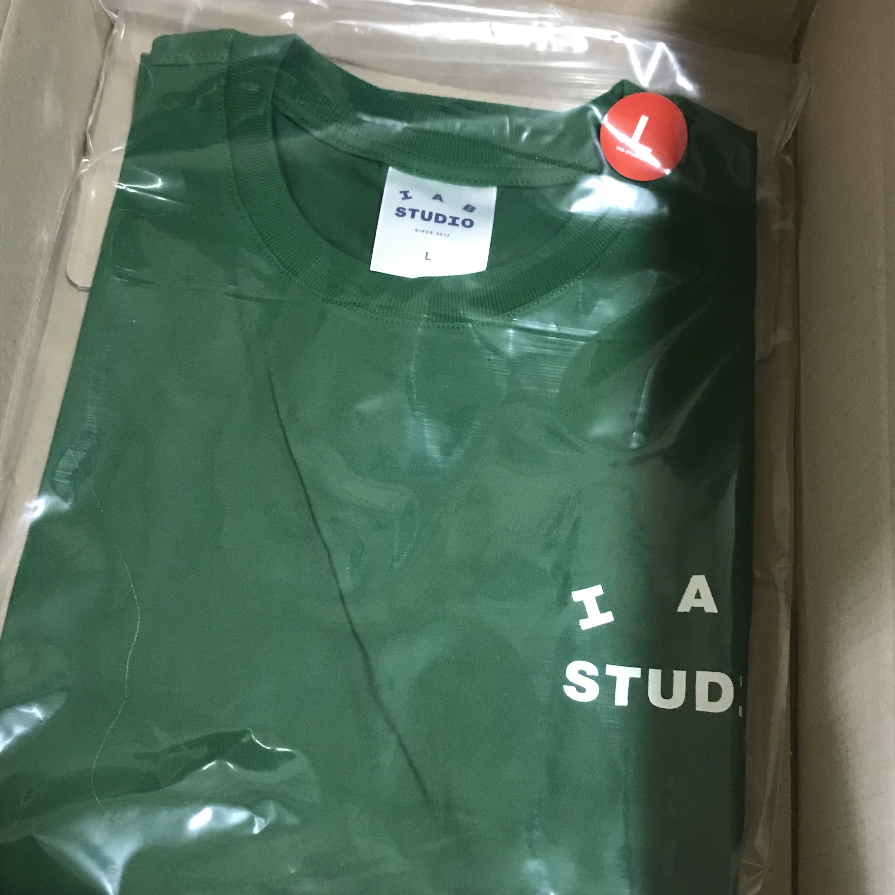 IAB Studio T-Shirt Green - 22FW 착용 스타일 - 2