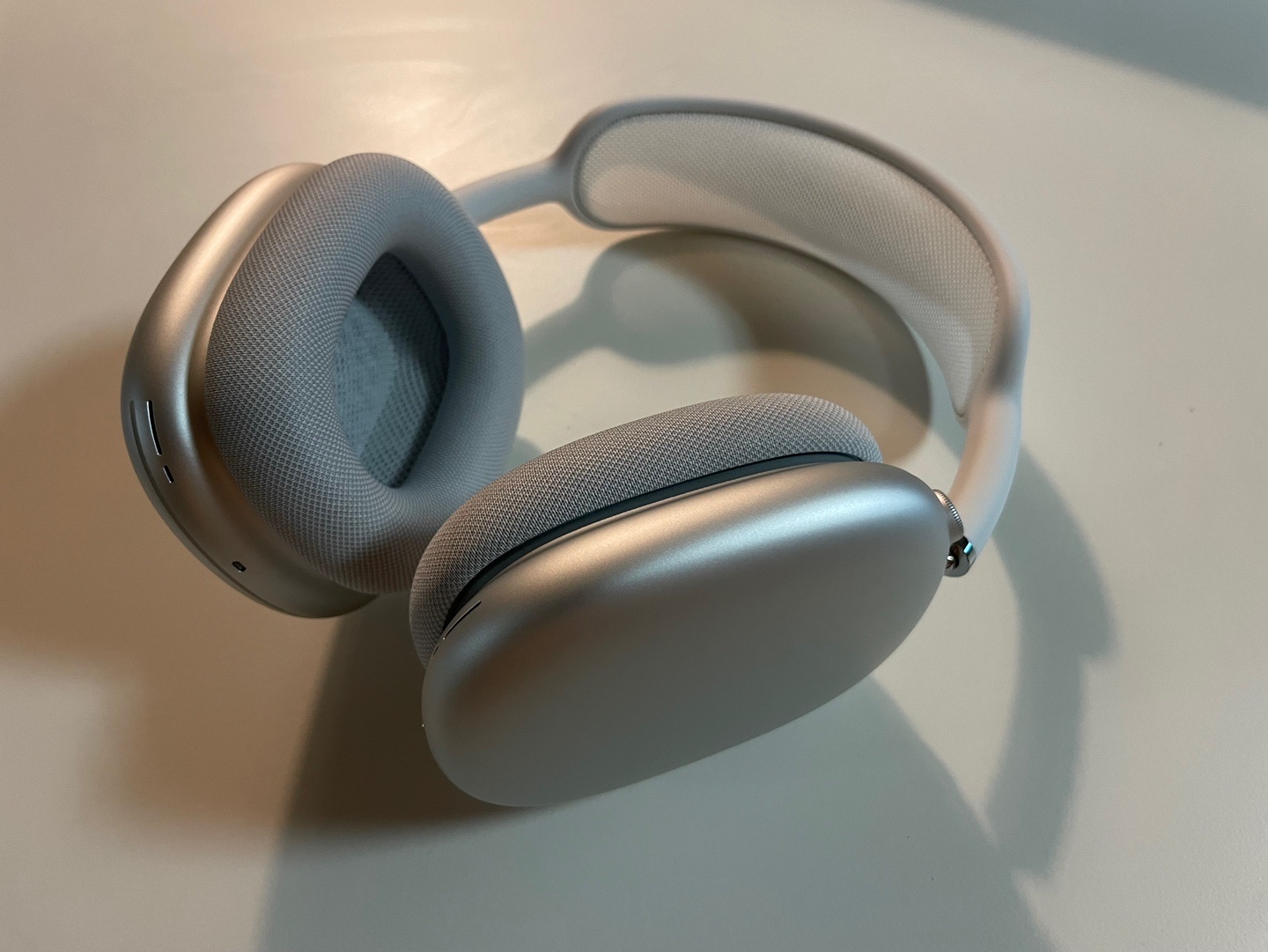 Apple AirPods Max Lightning Silver (Korean Ver.) 착용 스타일 - 5